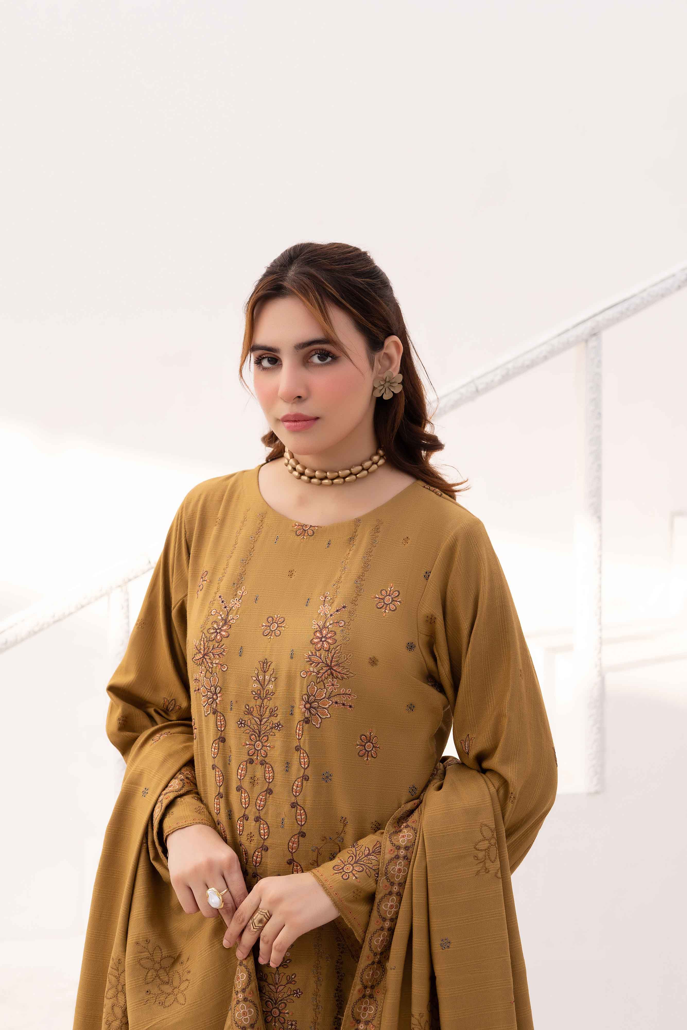 Luxury Beige 3 pcs Embroidered Dhanak Dora Set