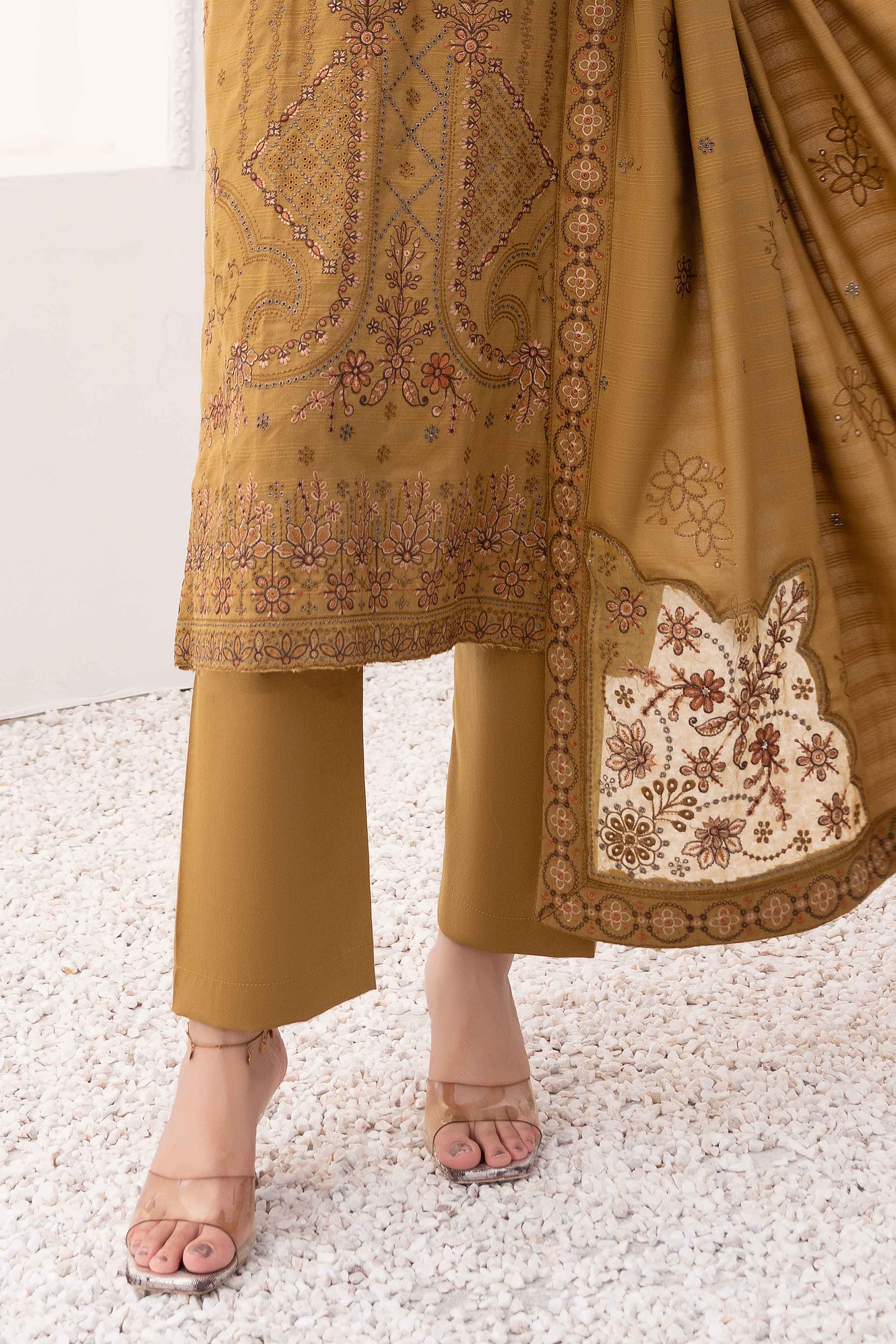 Luxury Beige 3 pcs Embroidered Dhanak Dora Set