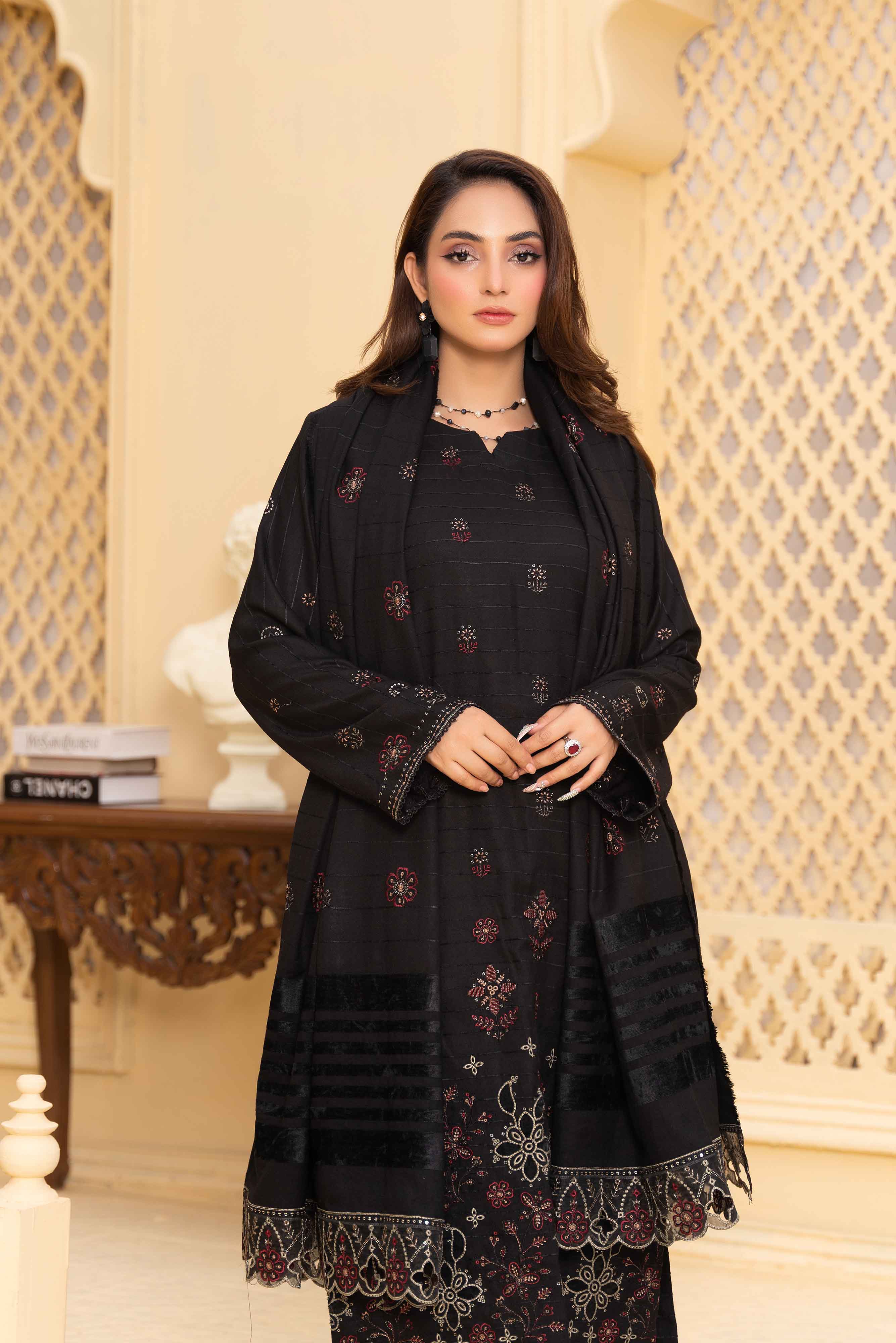 Luxury Black 3 Pcs Dhanak Embroidered Applique suit