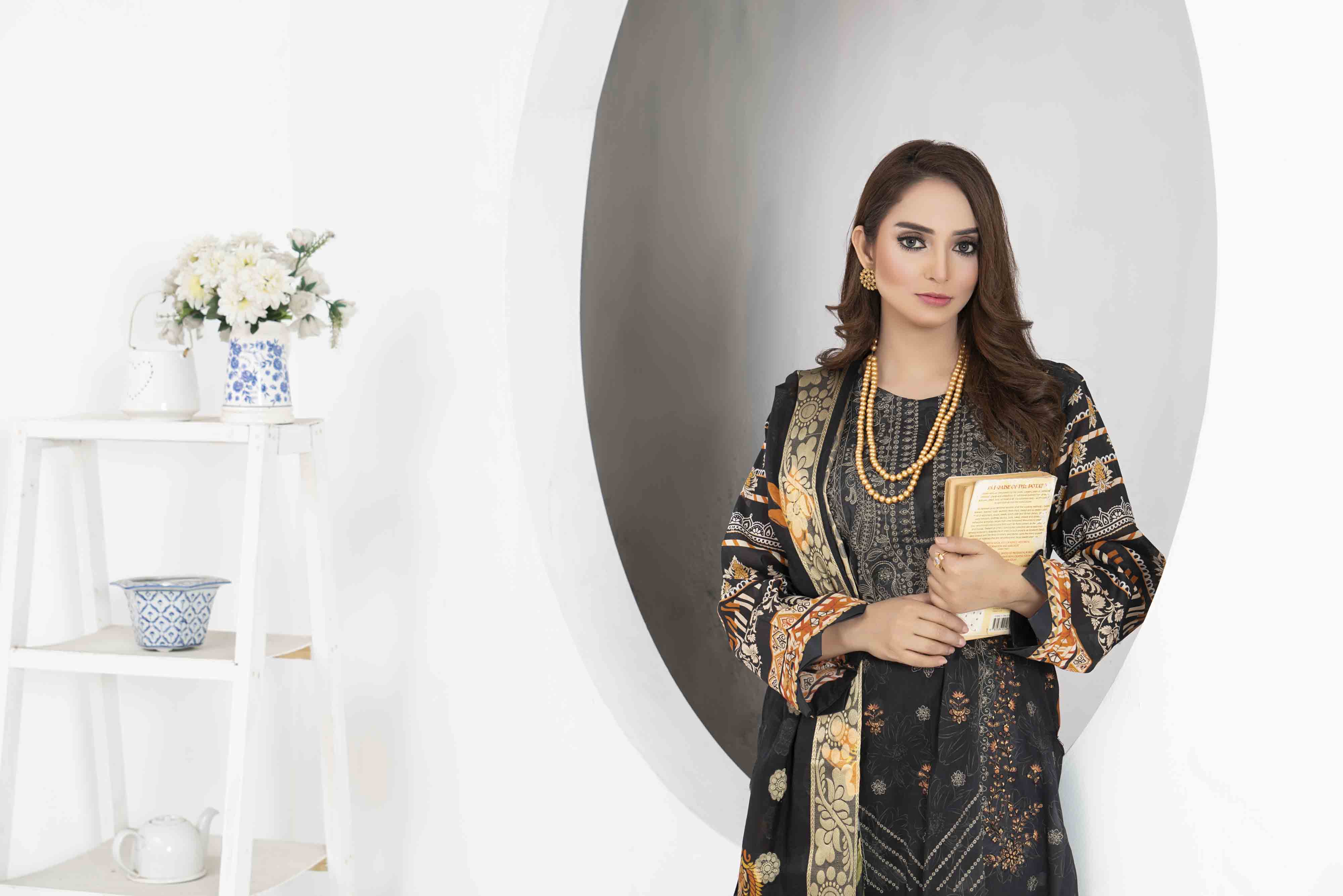 Luxury Black Printed Embroidered 3 Pcs Lawn Set