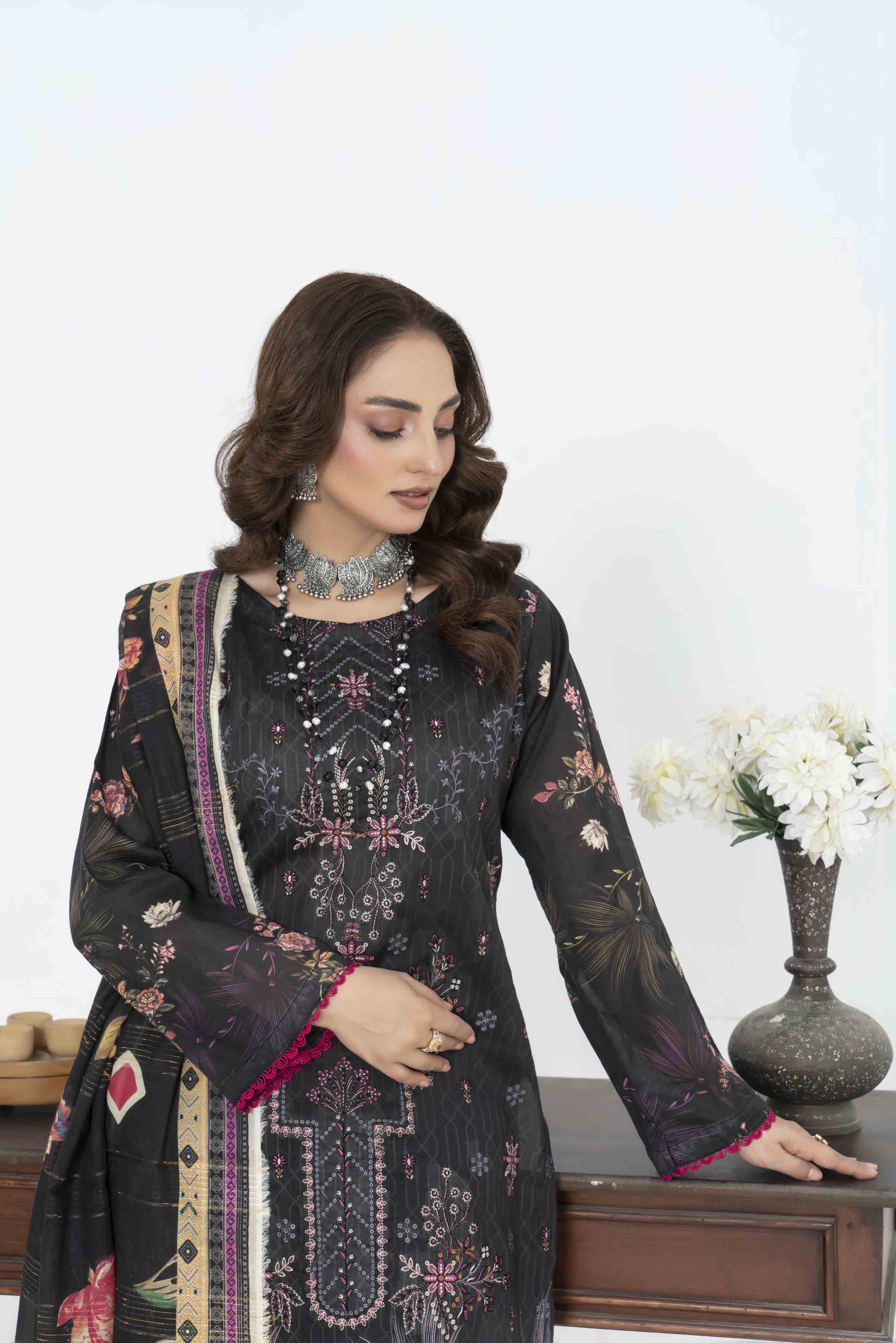 Luxury Black Printed Embroidered 3 Pcs Lawn Set