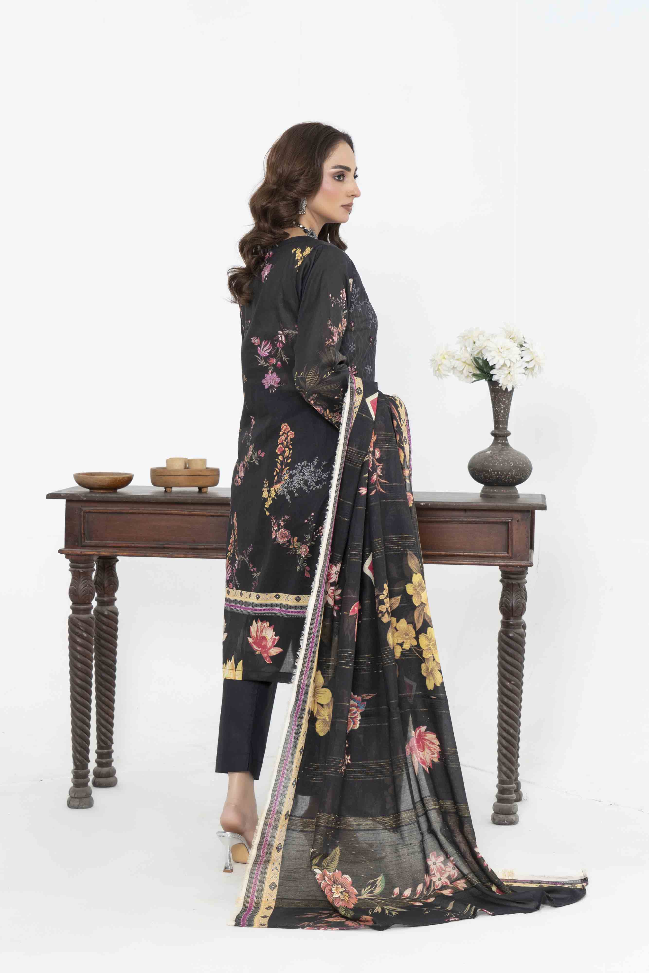 Luxury Black Printed Embroidered 3 Pcs Lawn Set