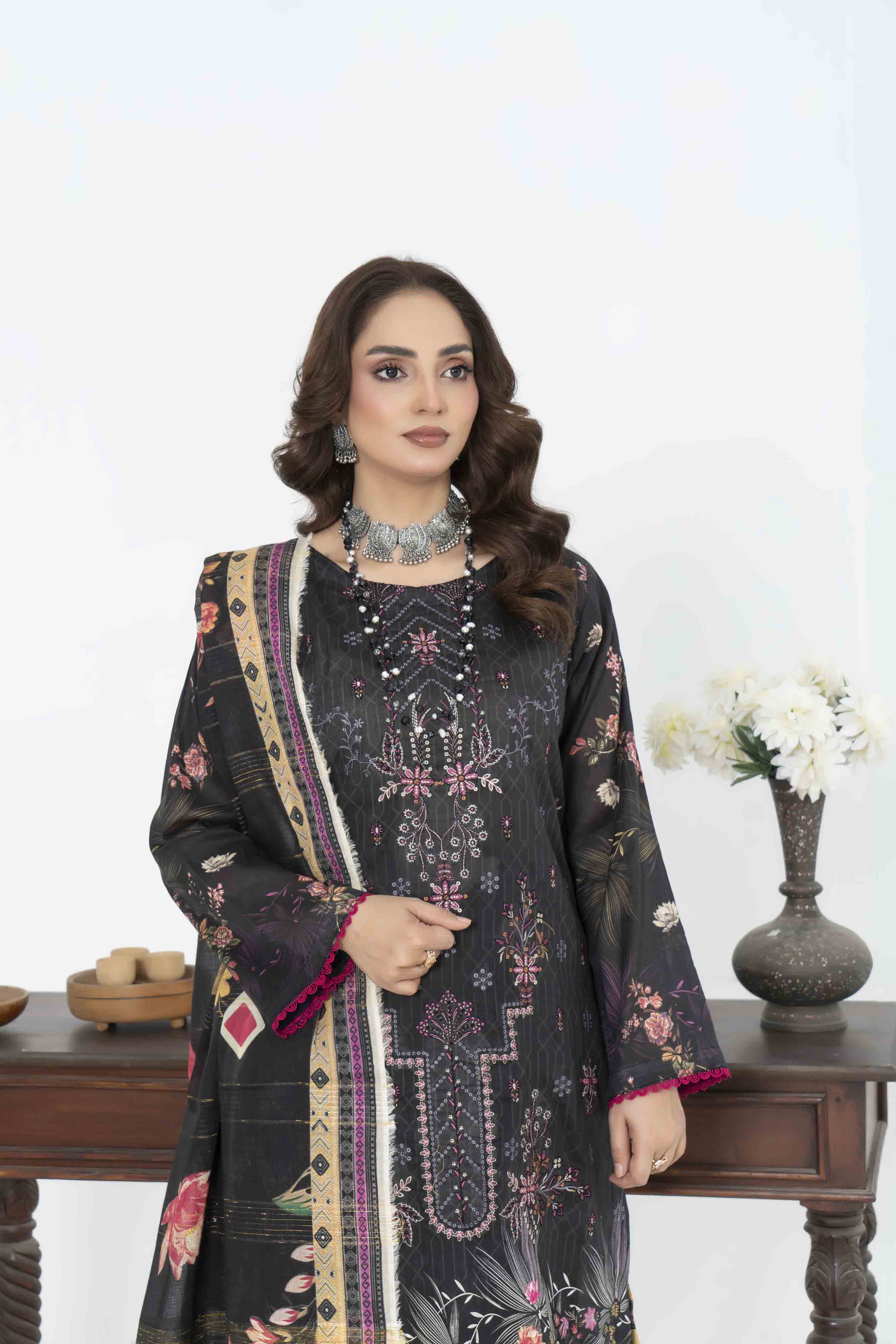 Luxury Black Printed Embroidered 3 Pcs Lawn Set