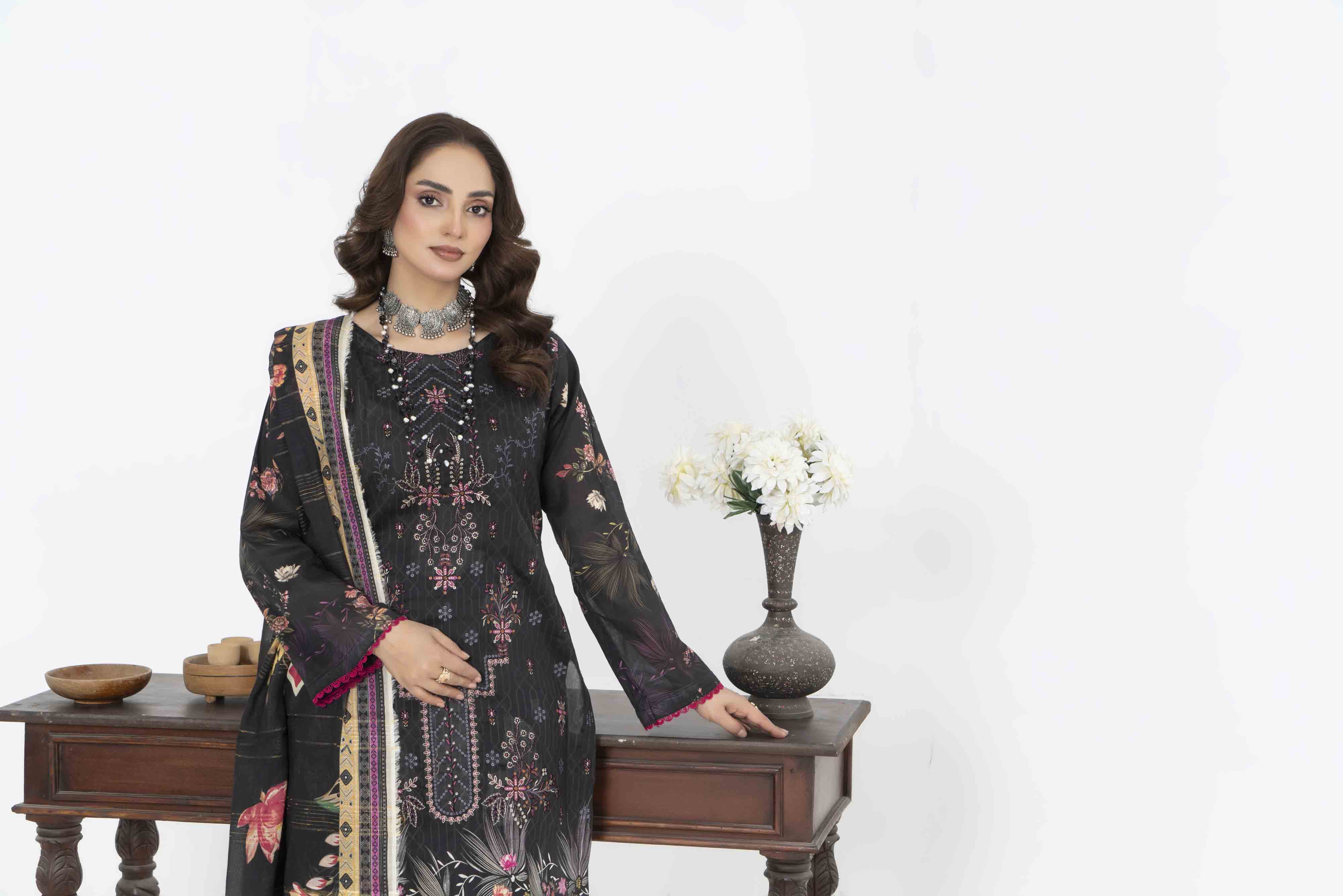 Luxury Black Printed Embroidered 3 Pcs Lawn Set