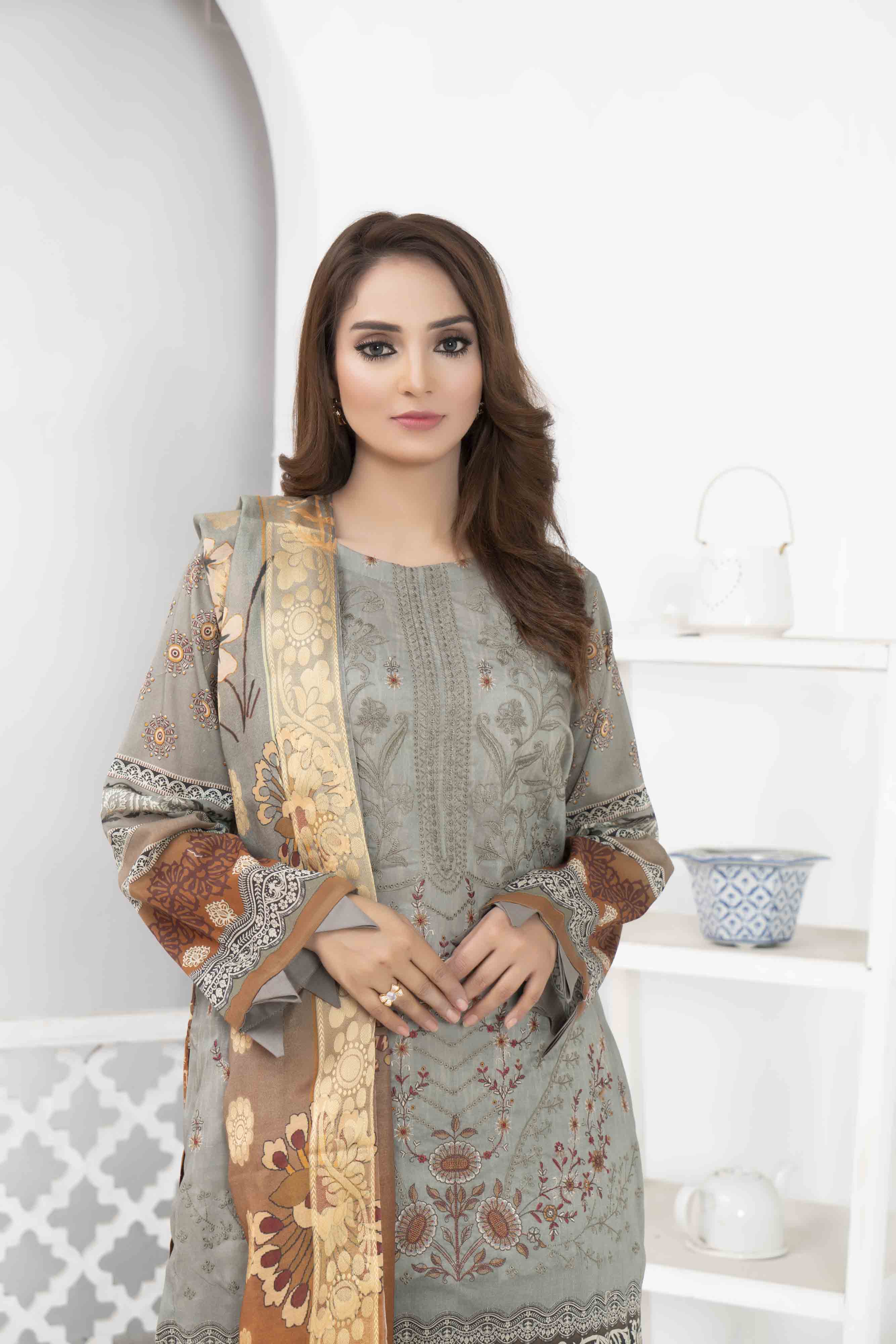 Luxury Grey Printed Embroidered 3 Pcs Lawn Set