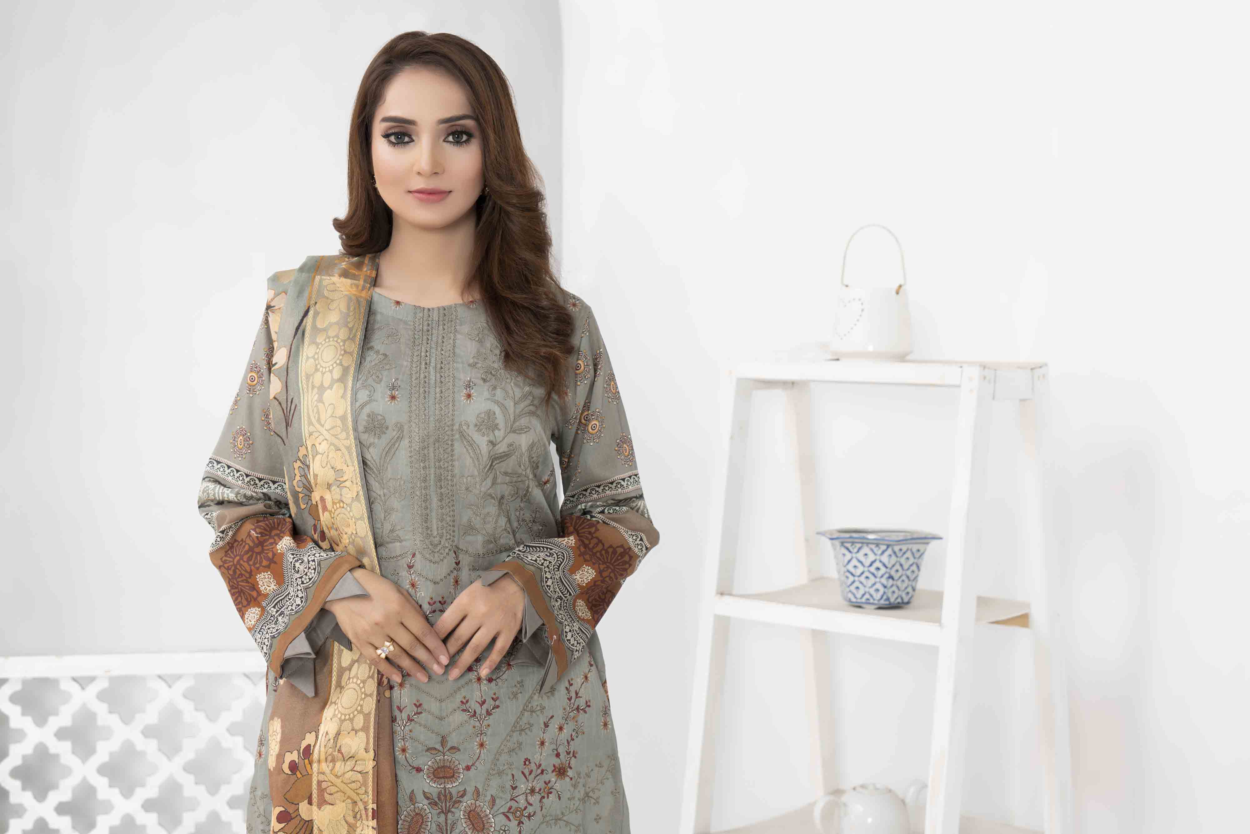 Luxury Grey Printed Embroidered 3 Pcs Lawn Set