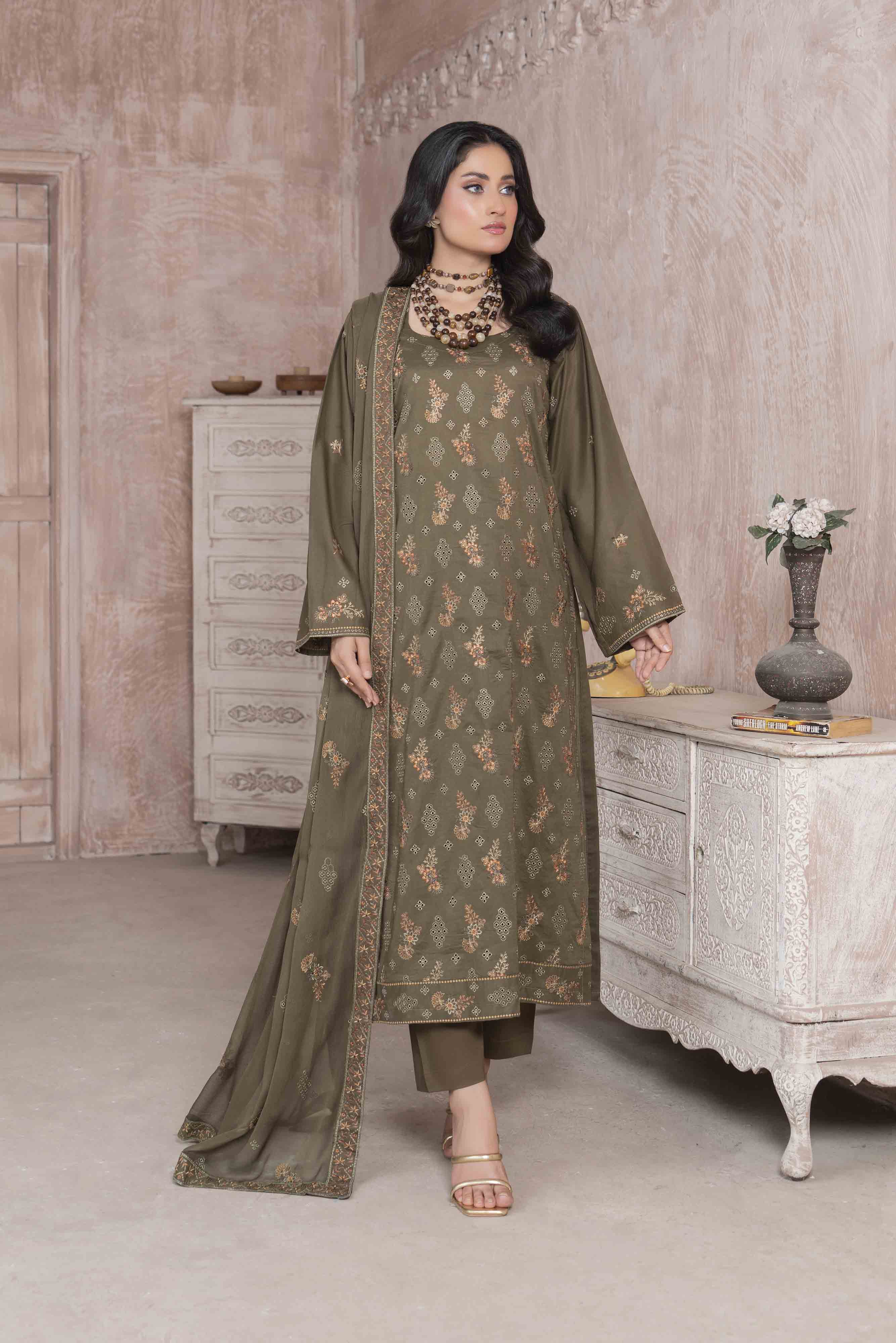 Luxury Olive Embroidered Lawn Set
