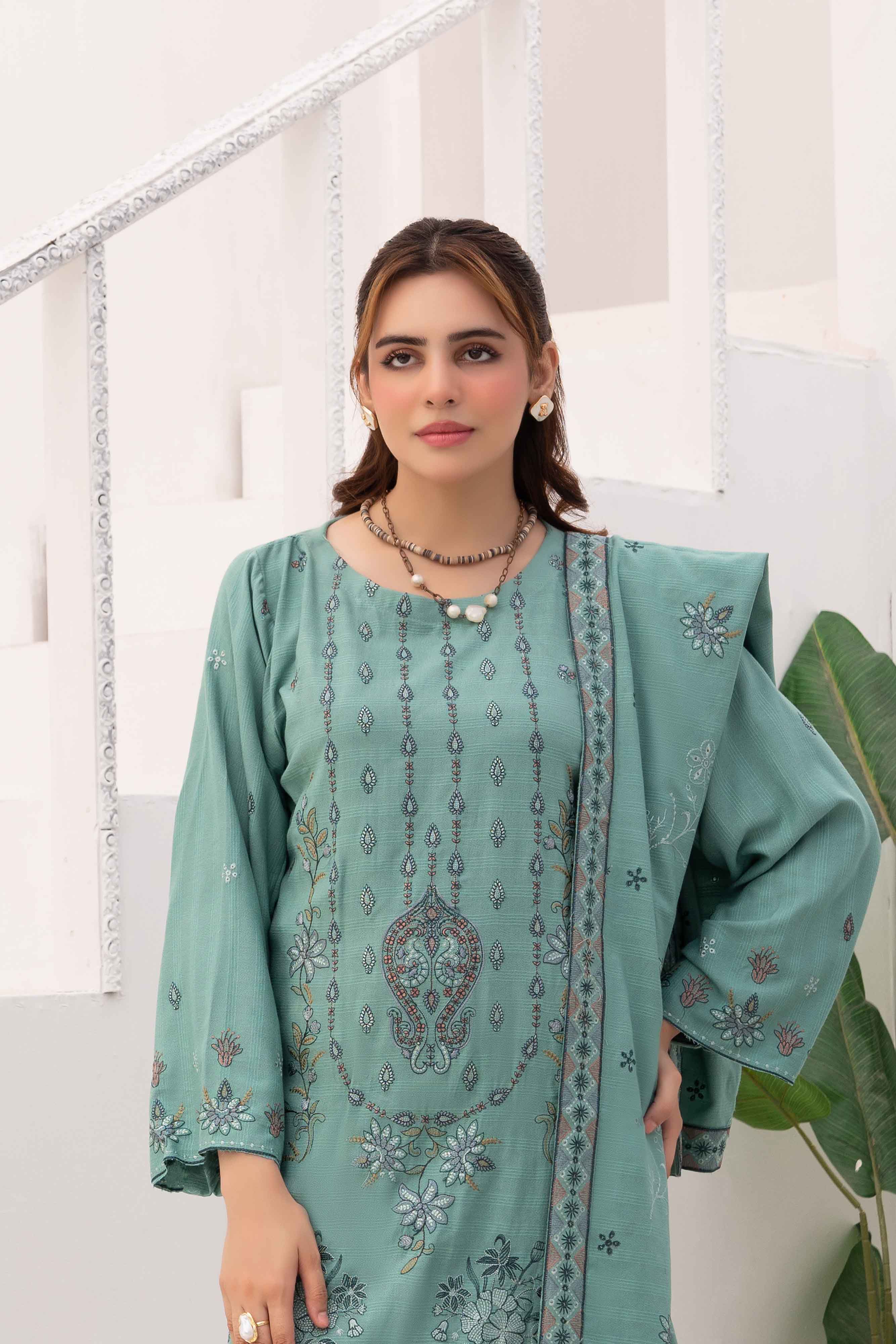 Luxury Pista 3 pcs Embroidered Dhanak Dora Set