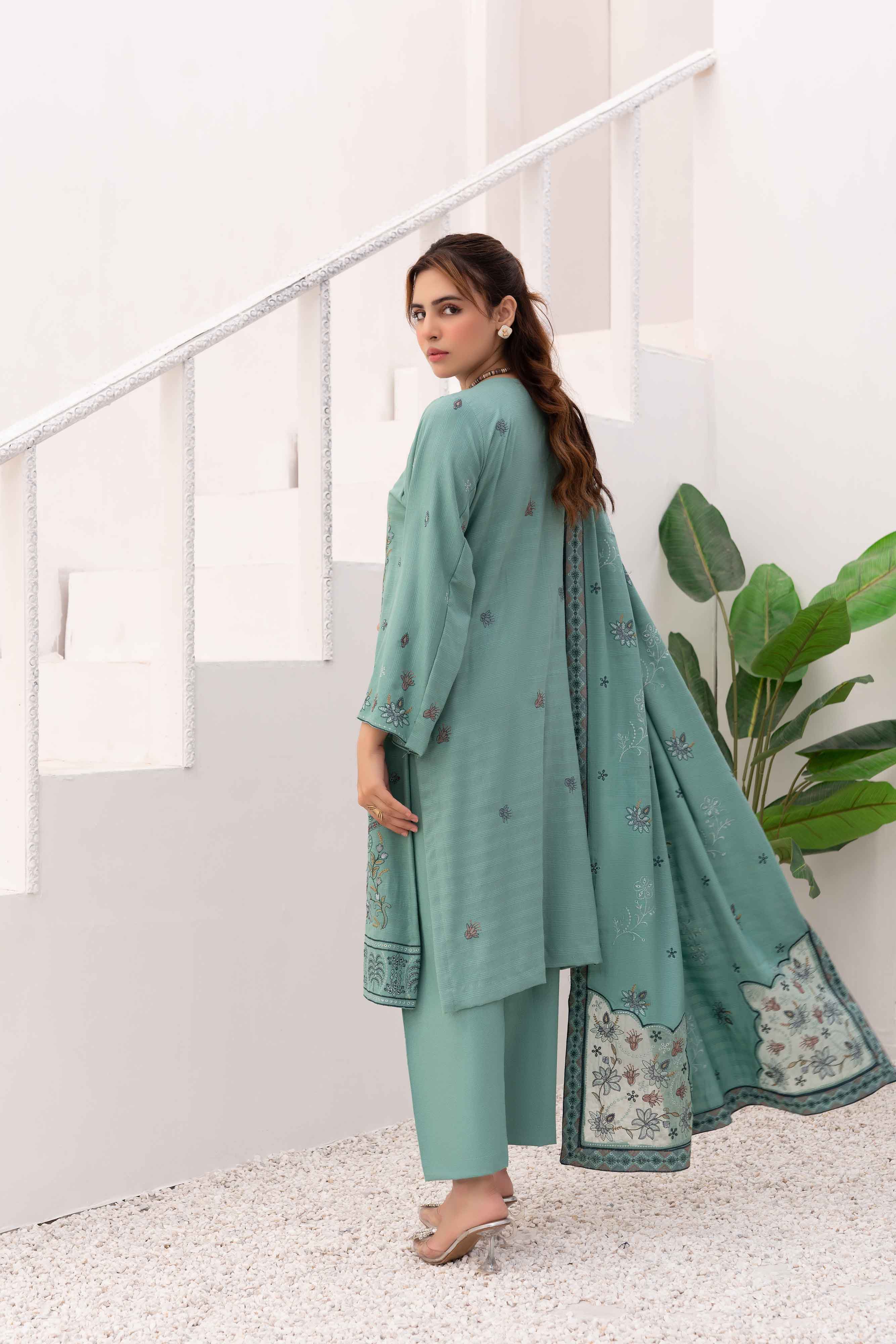Luxury Pista 3 pcs Embroidered Dhanak Dora Set