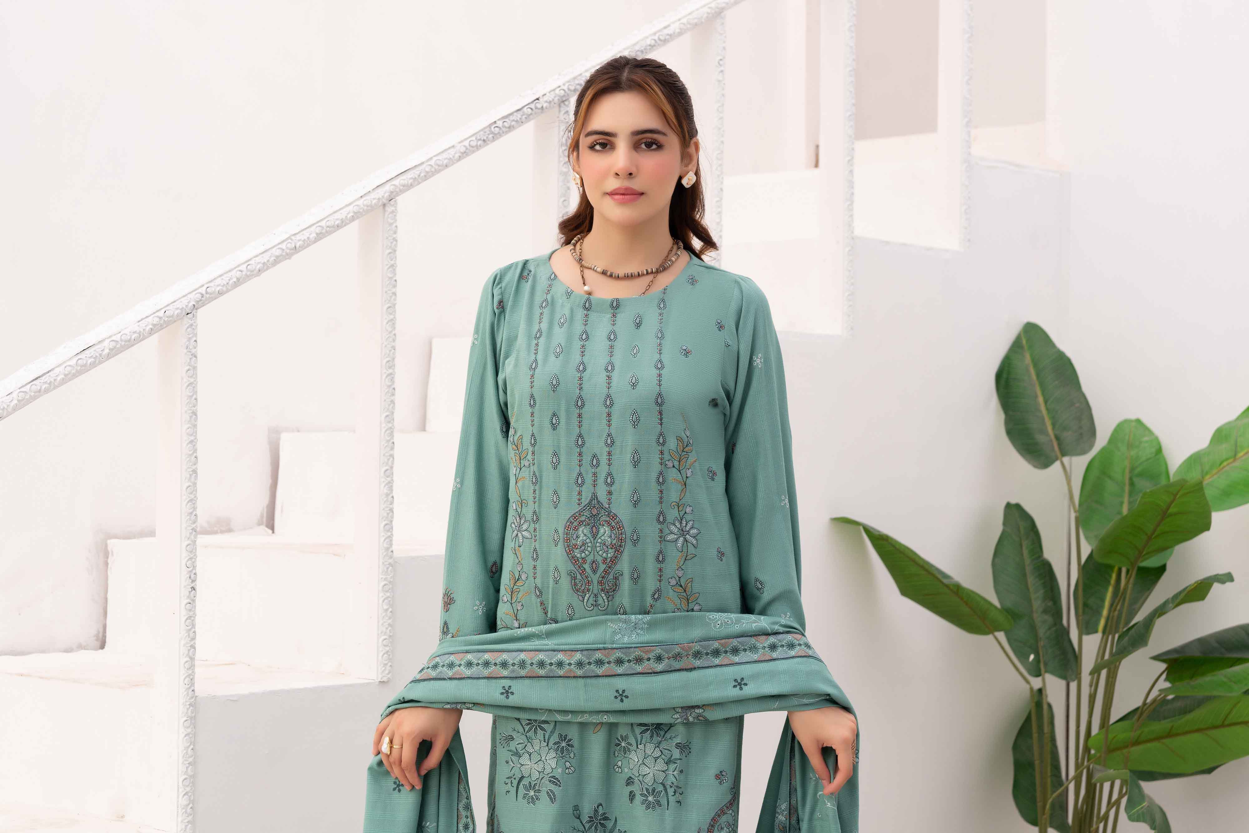 Luxury Pista 3 pcs Embroidered Dhanak Dora Set