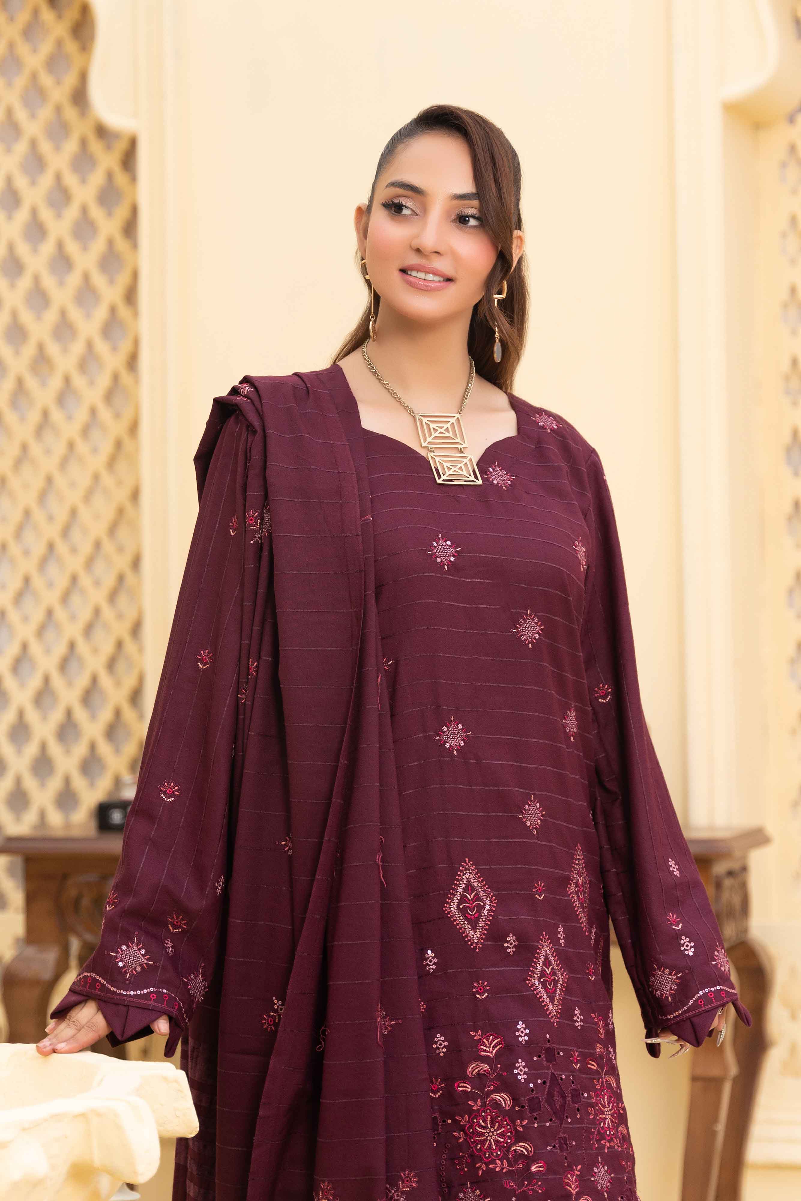 Luxury Plum 3 Pcs Dhanak Embroidered Applique suit