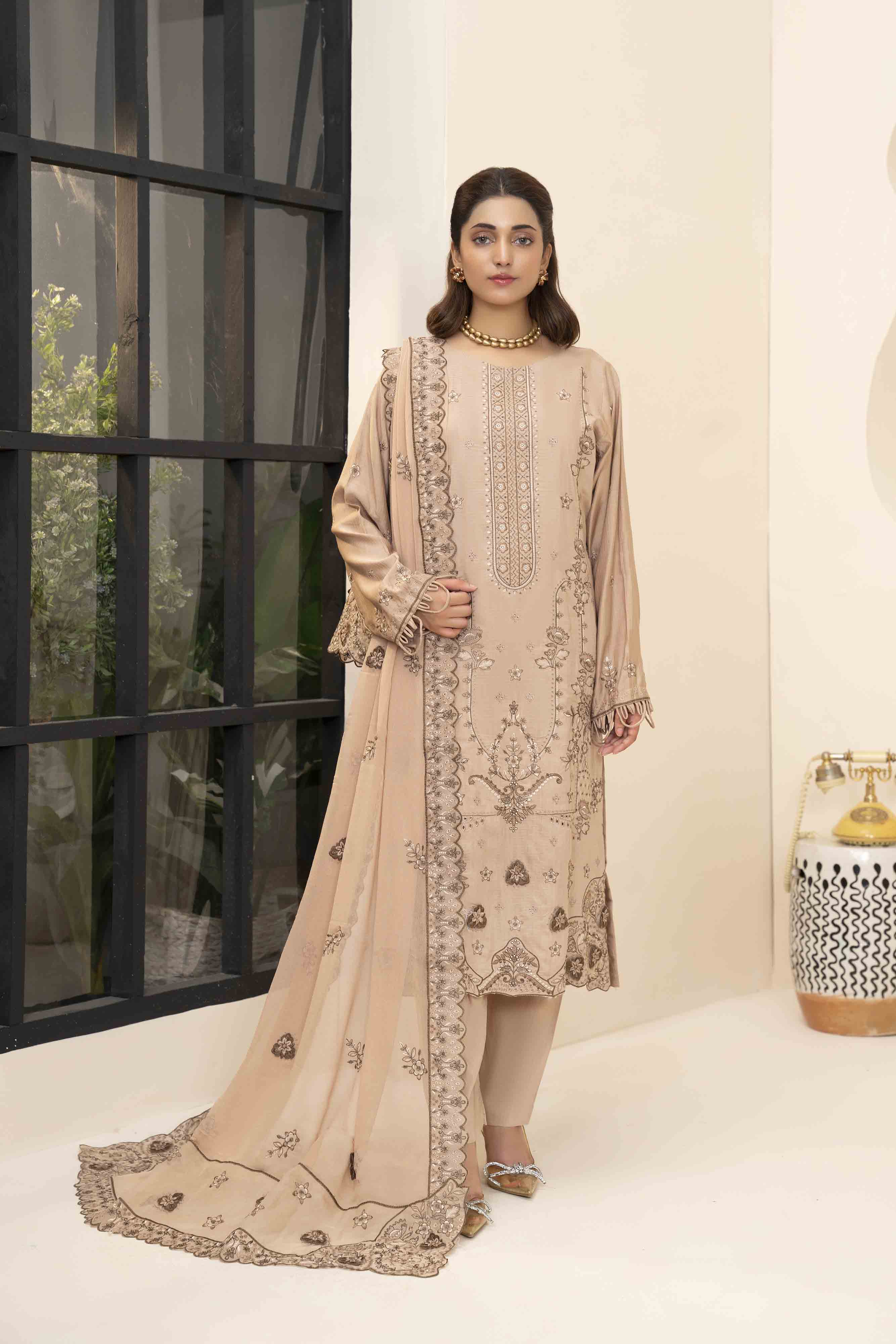 Luxury Skin 3 Pcs Embroidered Viscose Doria Suit