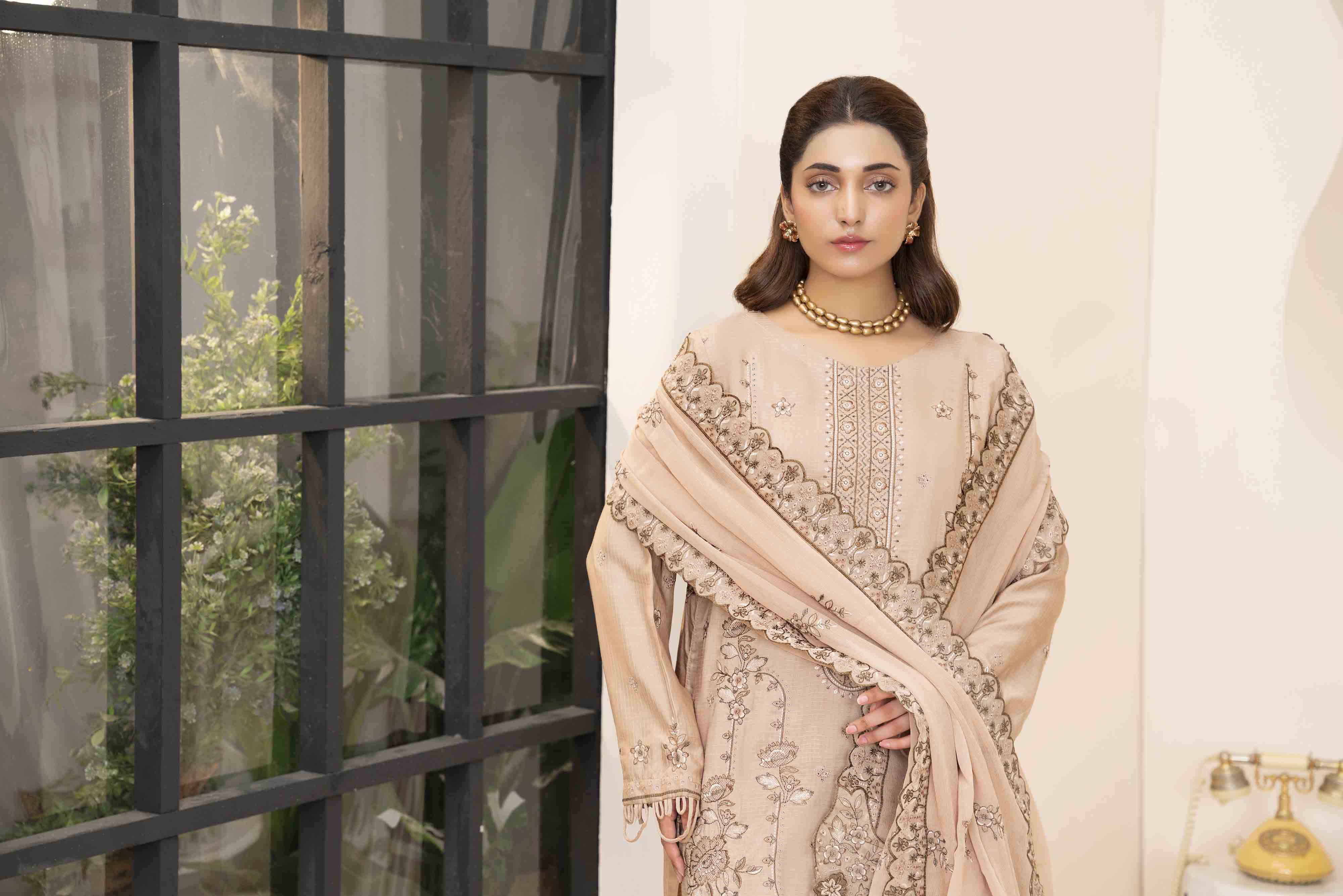 Luxury Skin 3 Pcs Embroidered Viscose Doria Suit