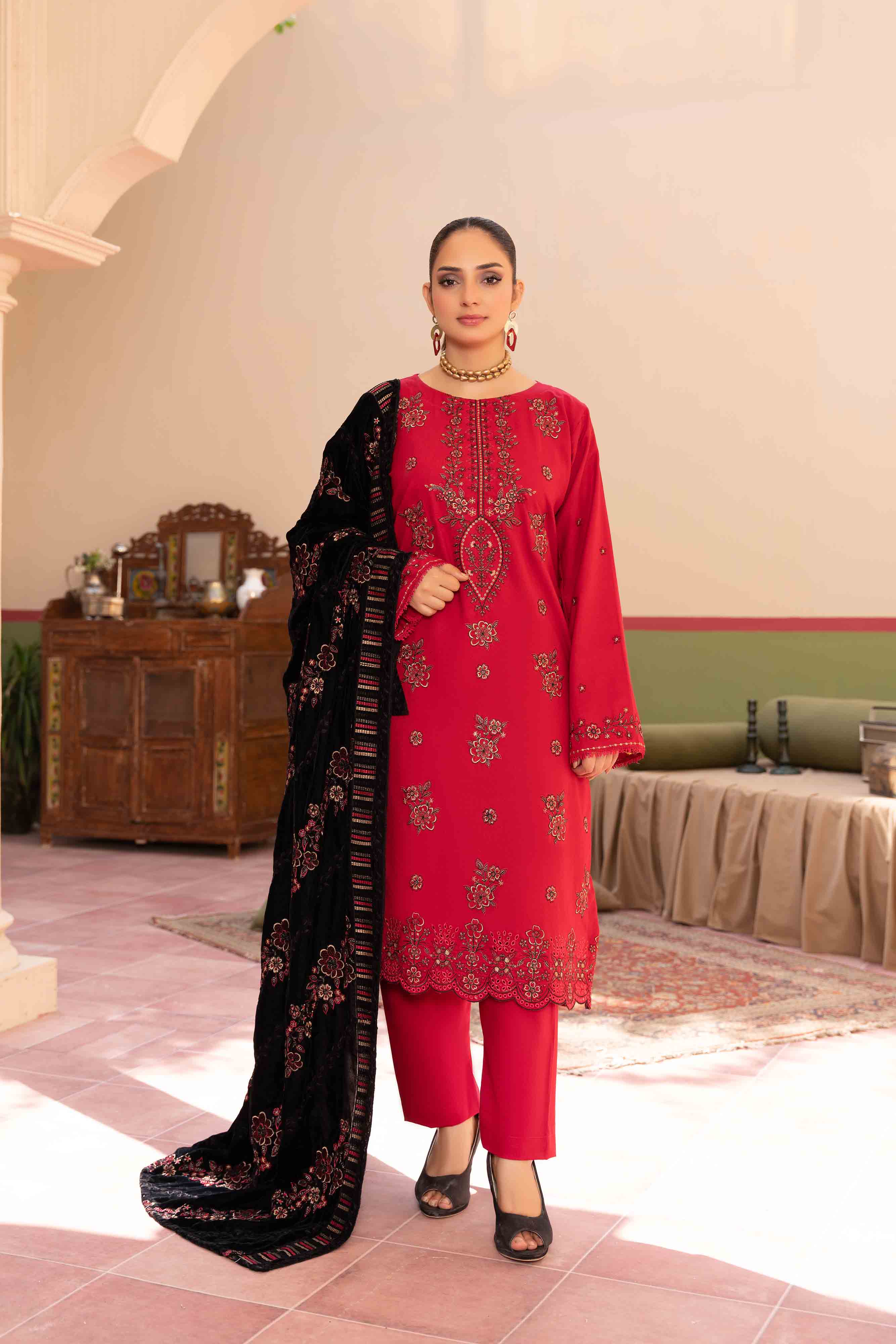 Luxury Aatshi-Deep Pink 3 Pcs Embroidered Dhanak Set