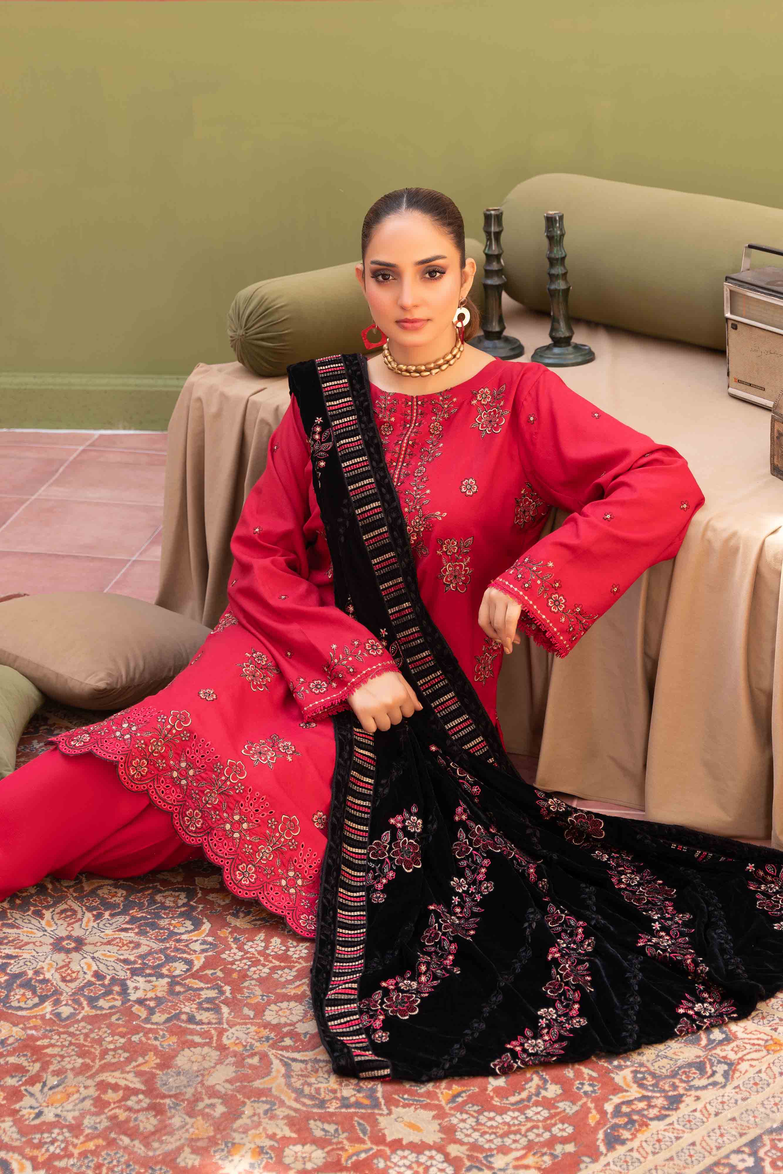 Luxury Aatshi-Deep Pink 3 Pcs Embroidered Dhanak Set
