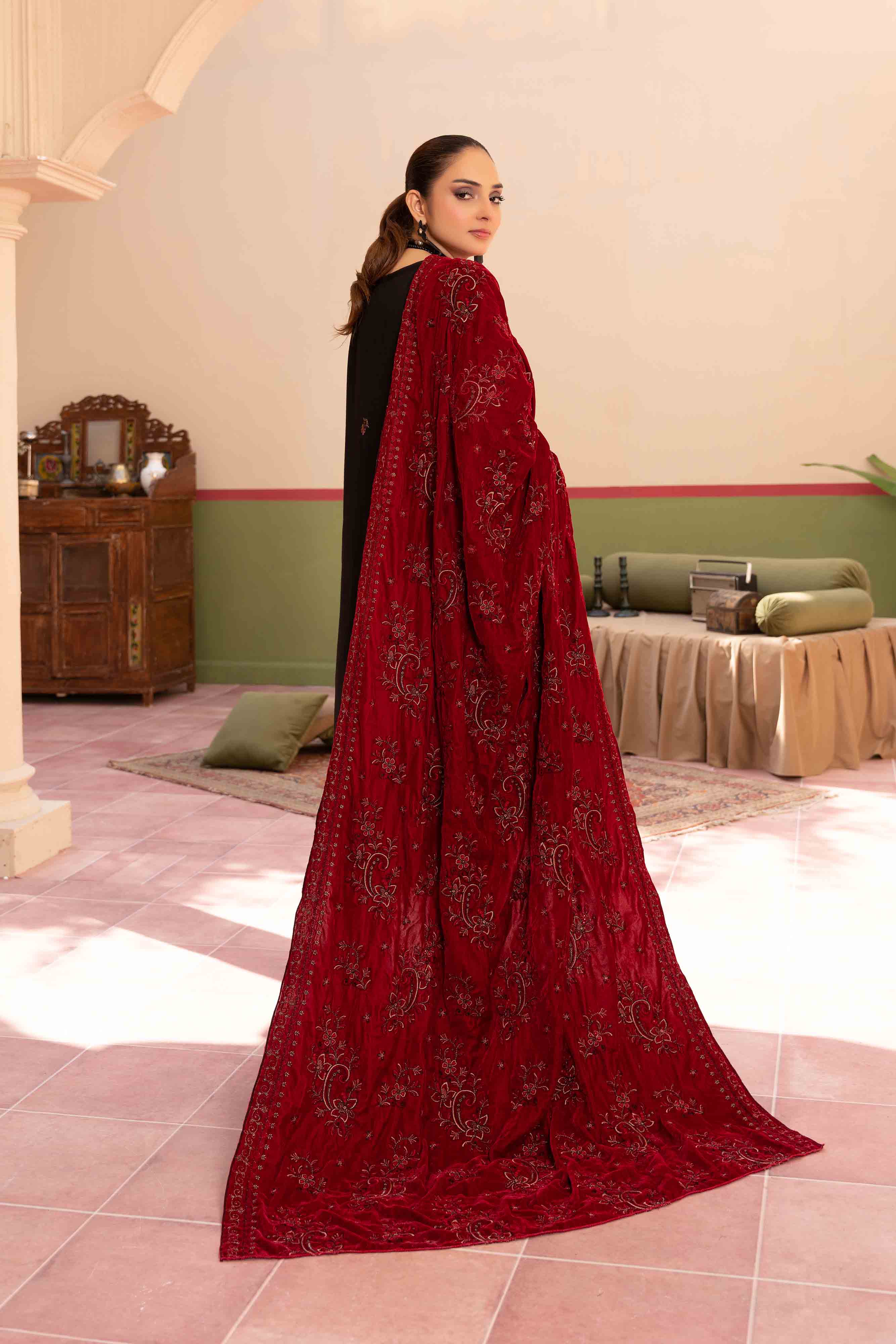 Luxury Black 3 Pcs Embroidered Dhanak Set