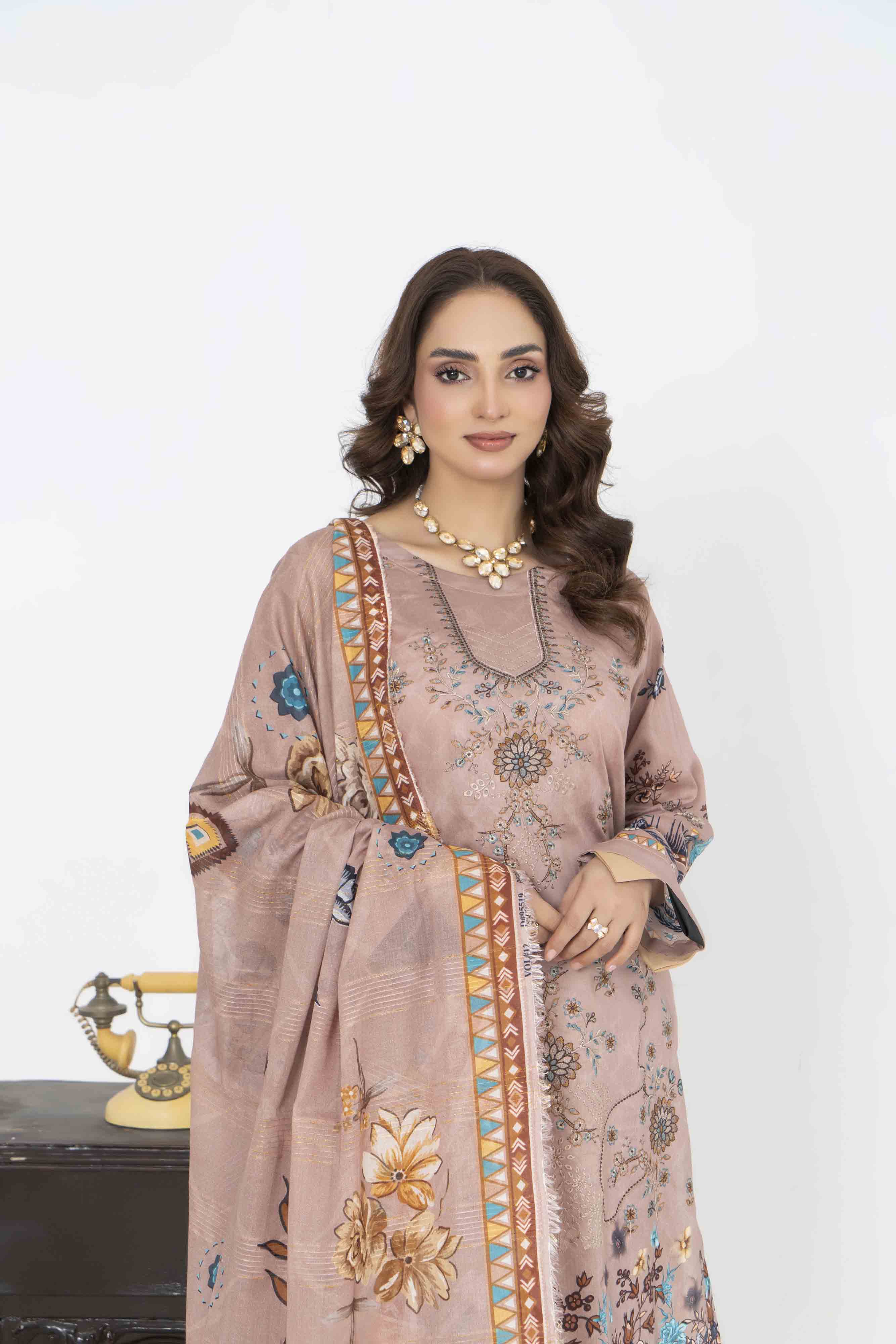 Luxury Brown Printed Embroidered 3 Pcs Lawn Set