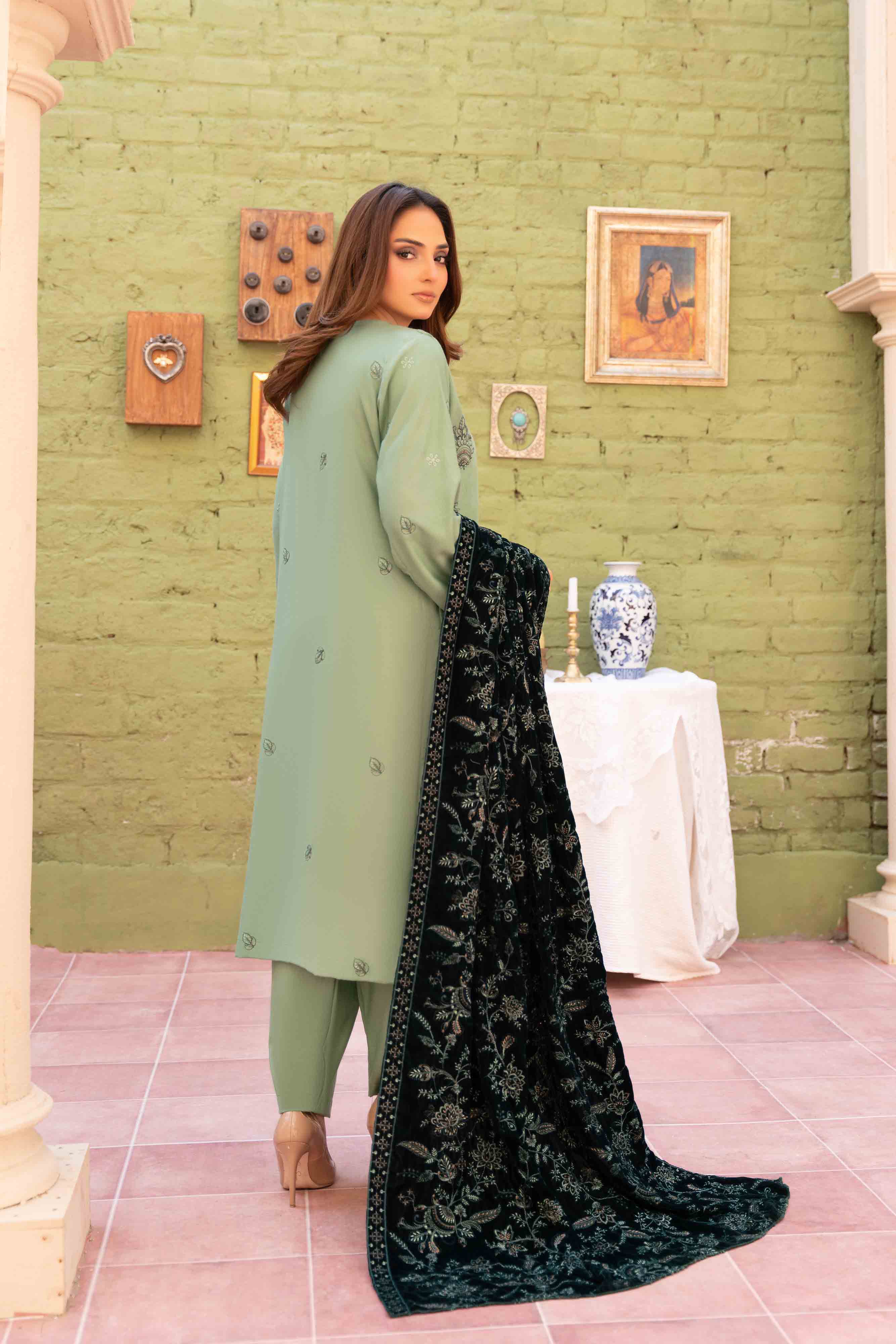 Luxury Green - Pista 3 Pcs Embroidered Dhanak Set