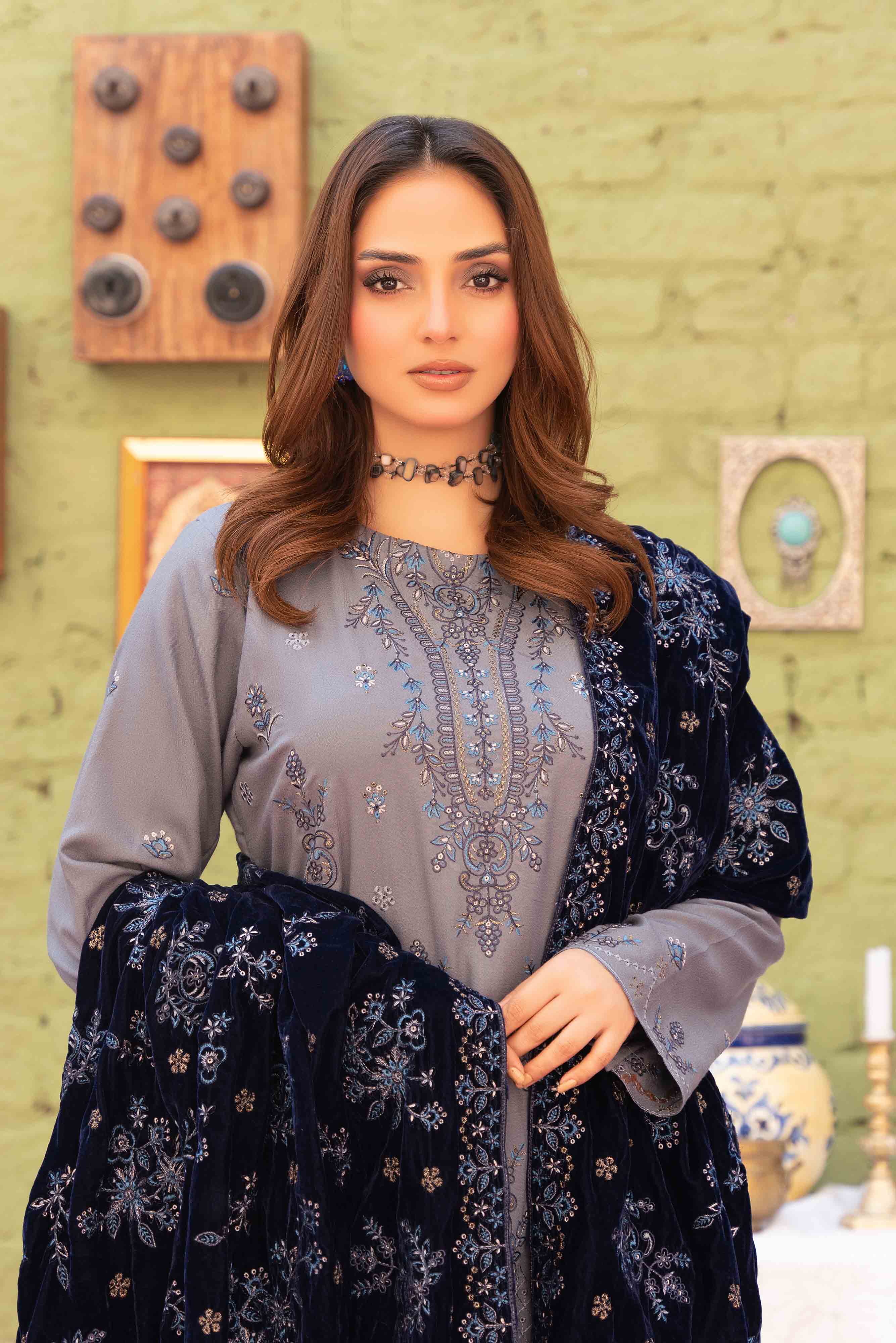 Luxury Grey 3  Pcs Embroidered Dhanak Set