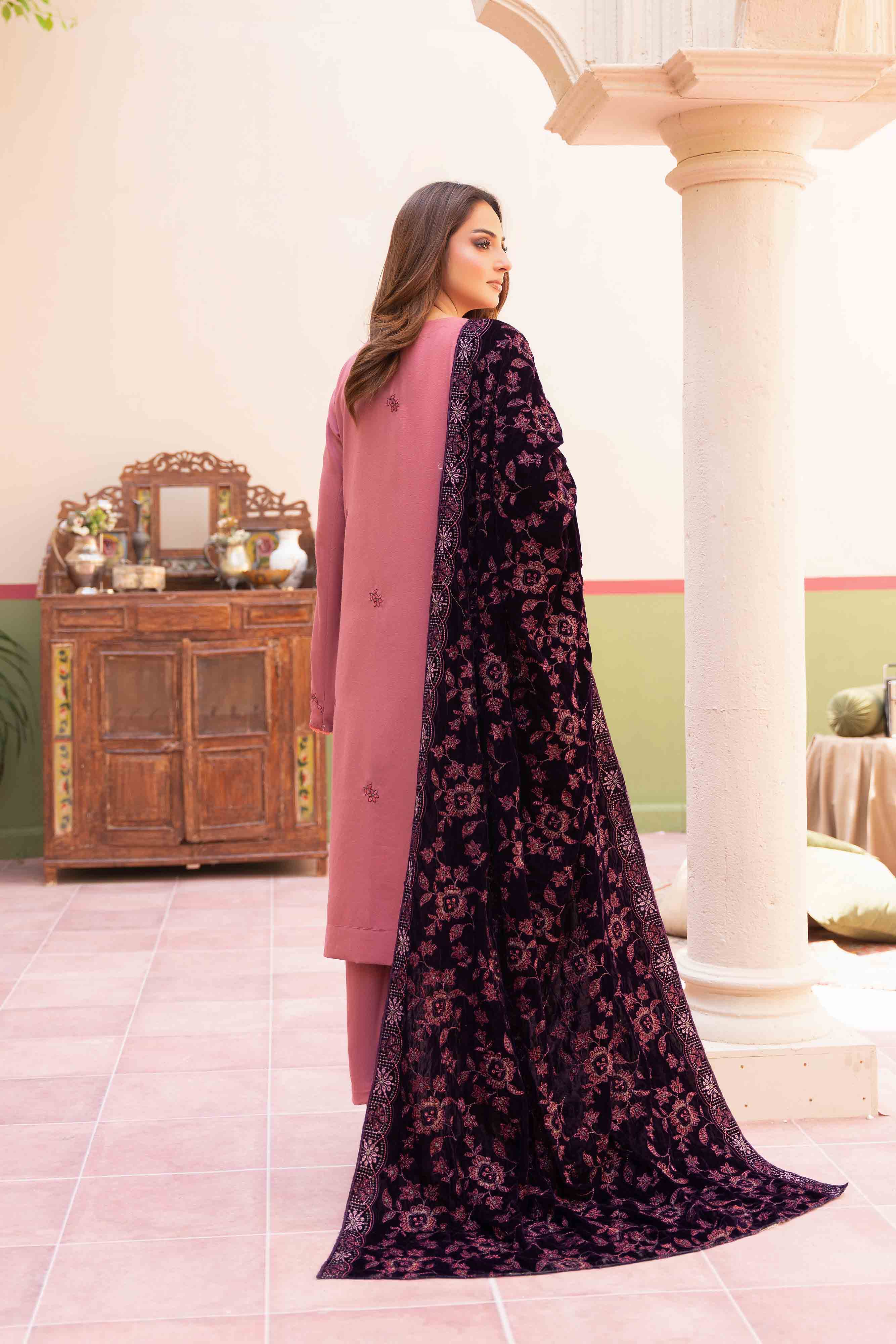 Luxury Pink 3  Pcs Embroidered Dhanak Set