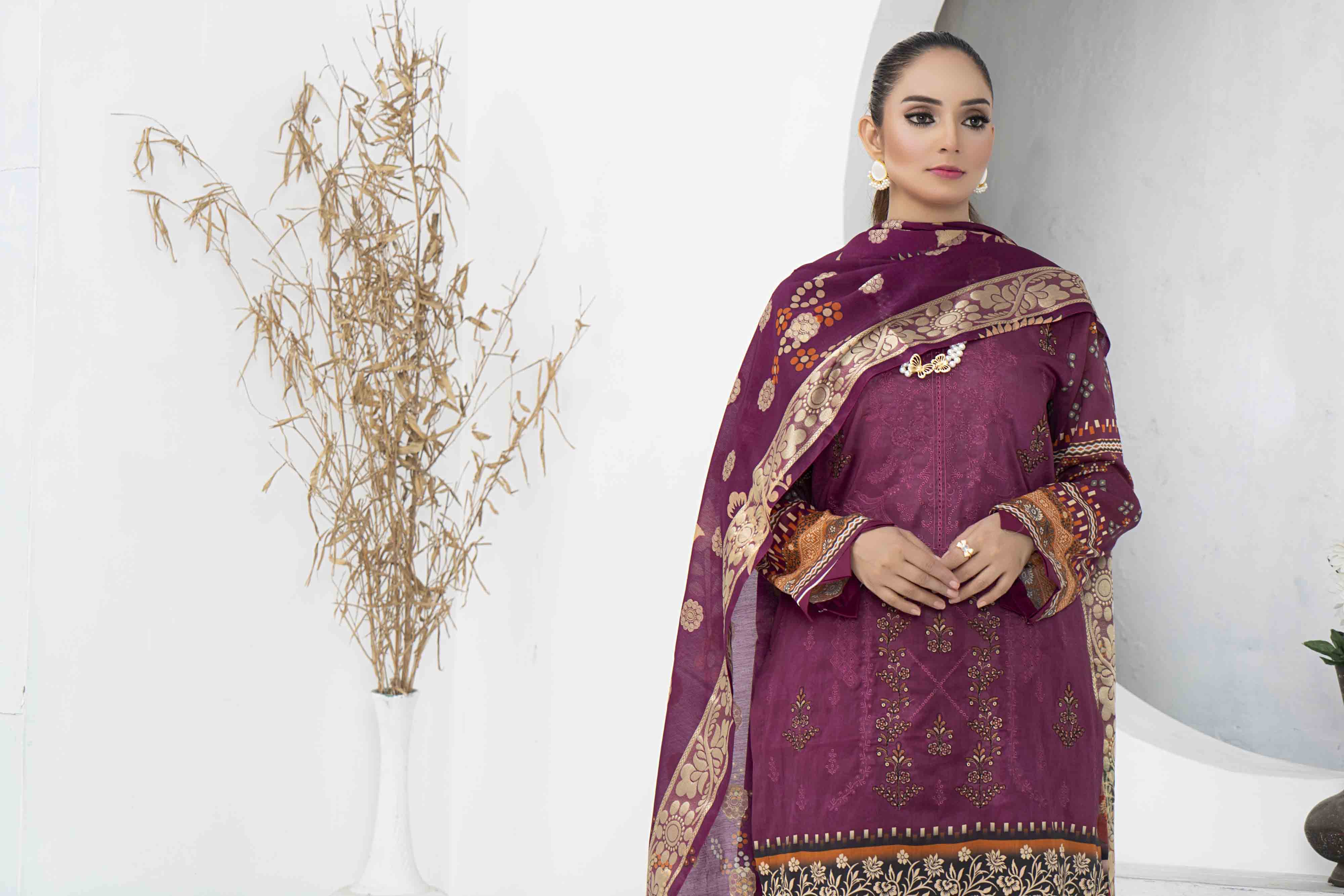 Luxury Plum Printed Embroidered 3 Pcs Lawn Set