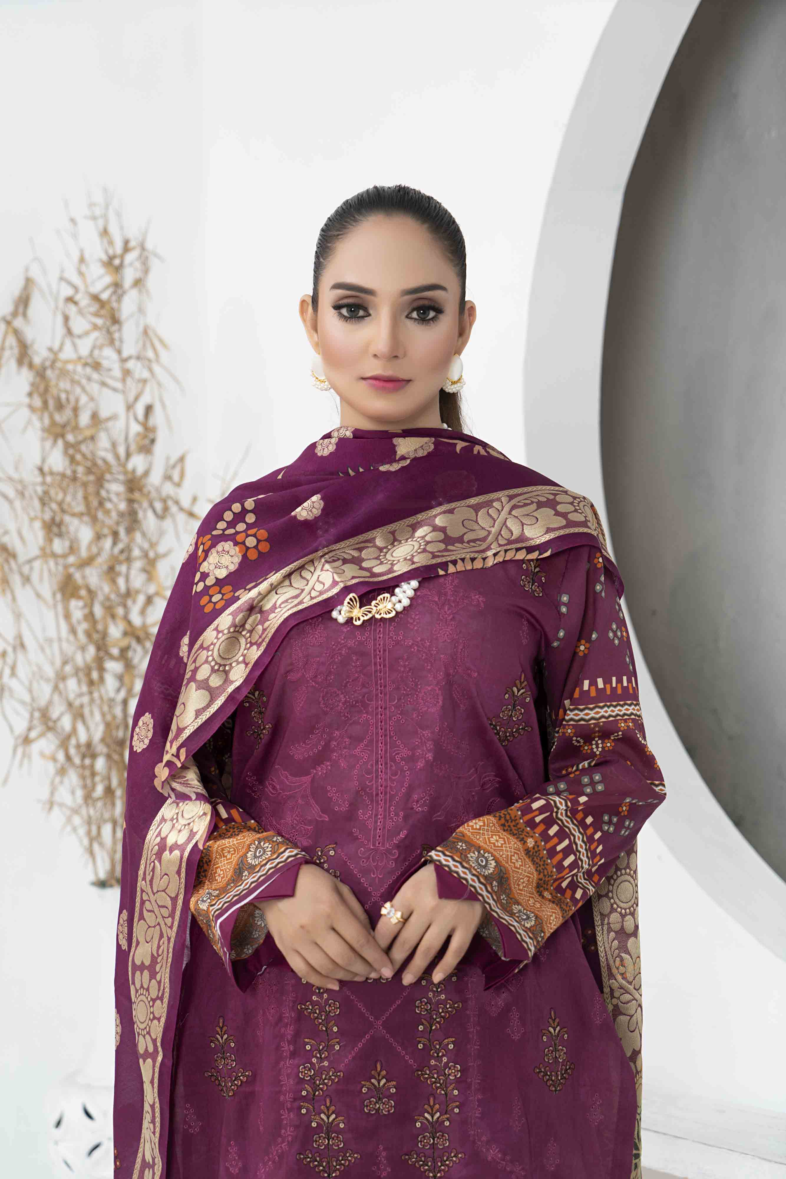 Luxury Plum Printed Embroidered 3 Pcs Lawn Set