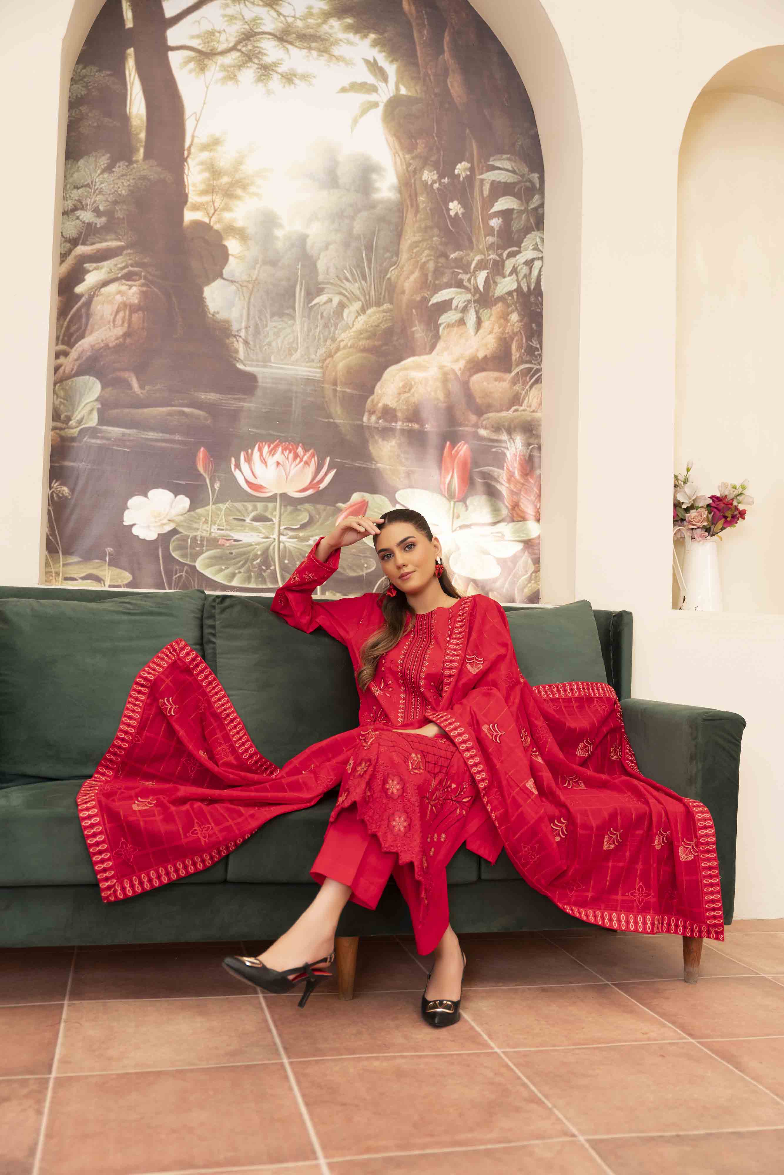 Luxury Pink Embroidered Lawn Set