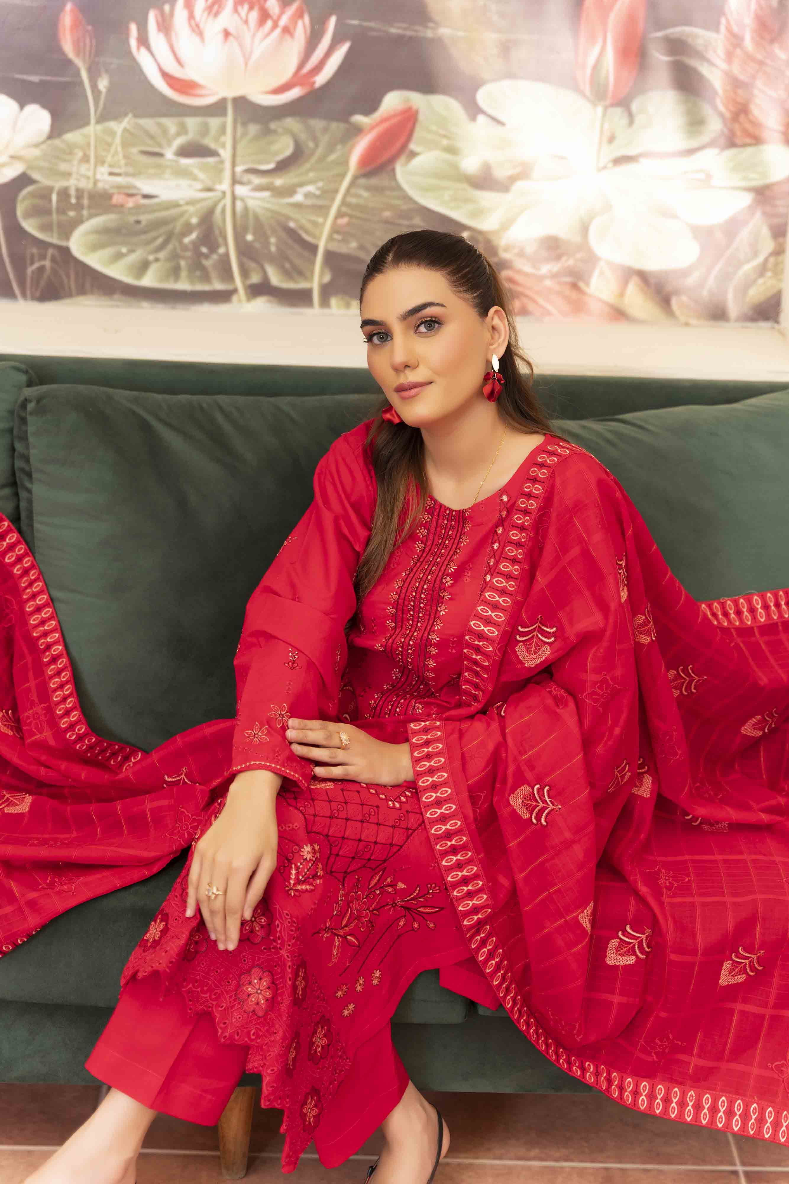 Luxury Pink Embroidered Lawn Set