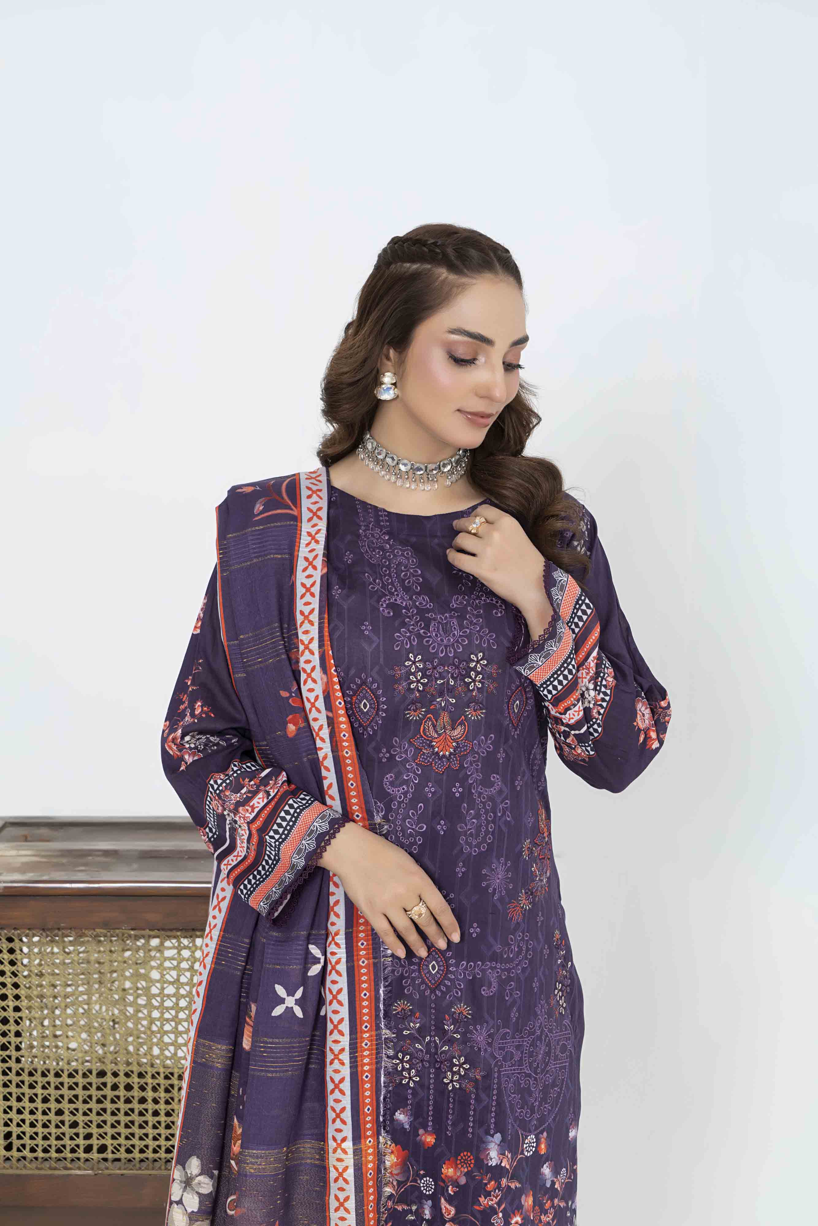 Luxury Magenta Printed Embroidered 3 Pcs Lawn Set