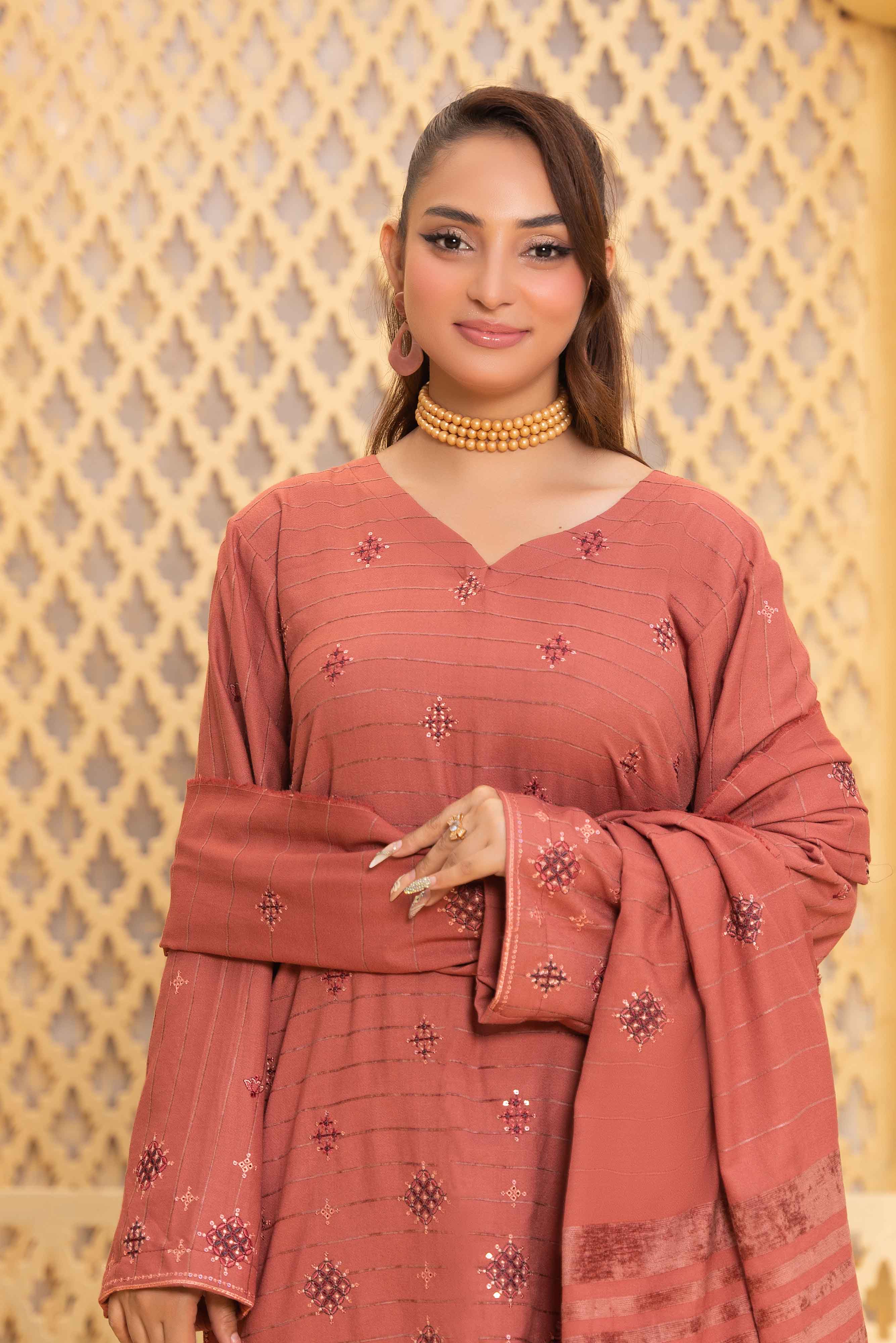 Peach 3 Pcs Dhanak Embroidered Applique suit