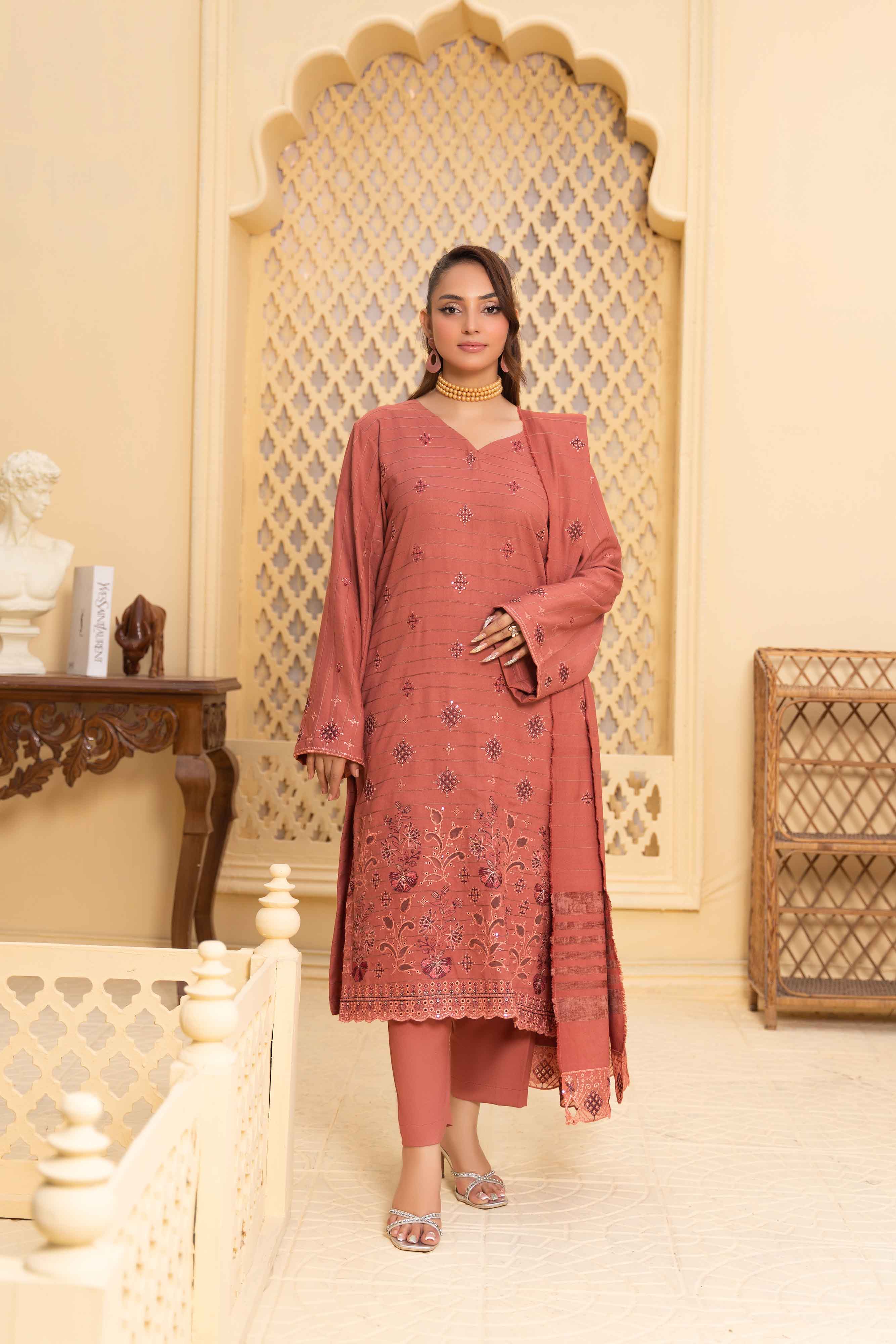 Peach 3 Pcs Dhanak Embroidered Applique suit