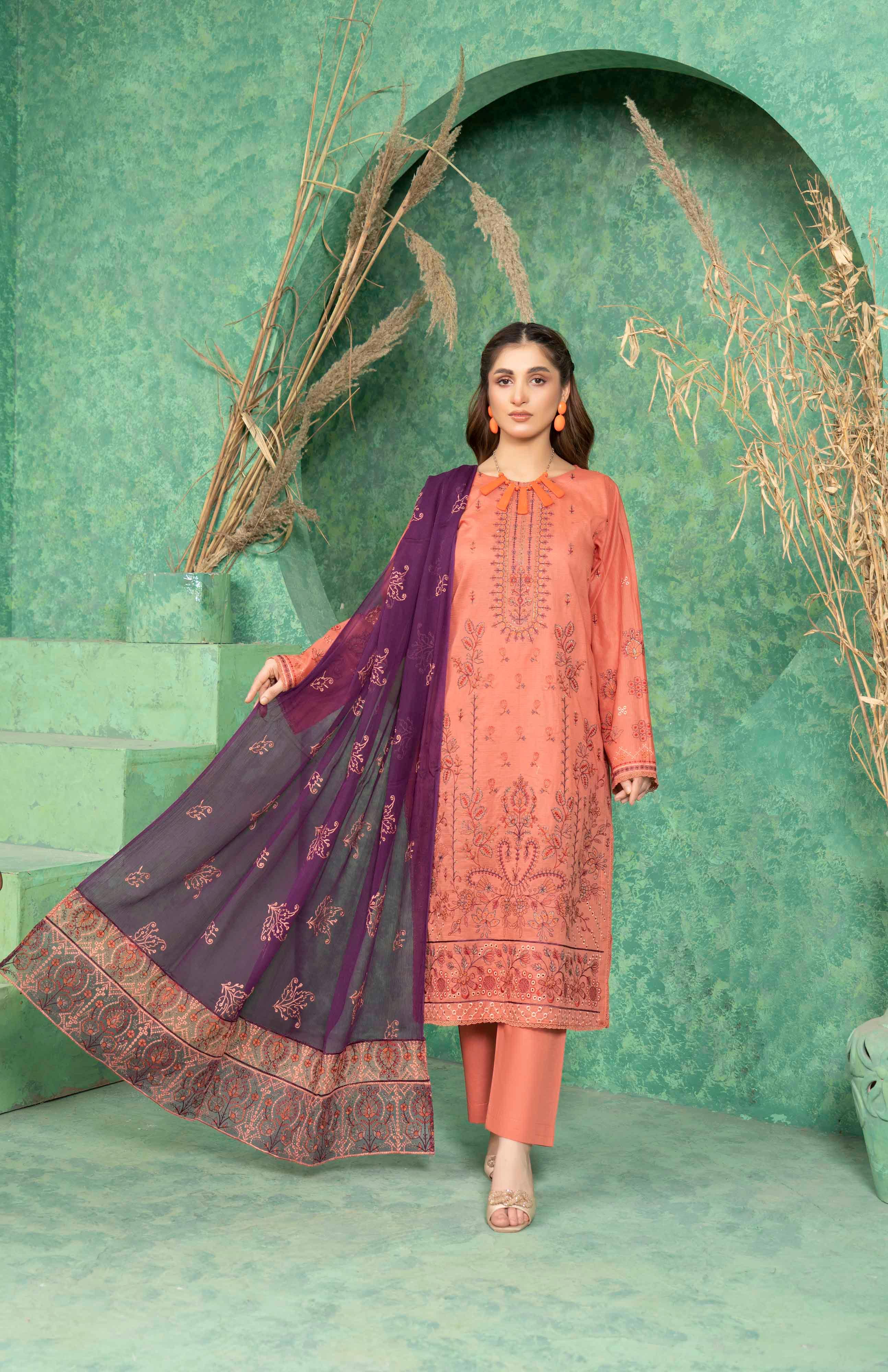 Luxury Peach Embroidered Doria Lawn Set