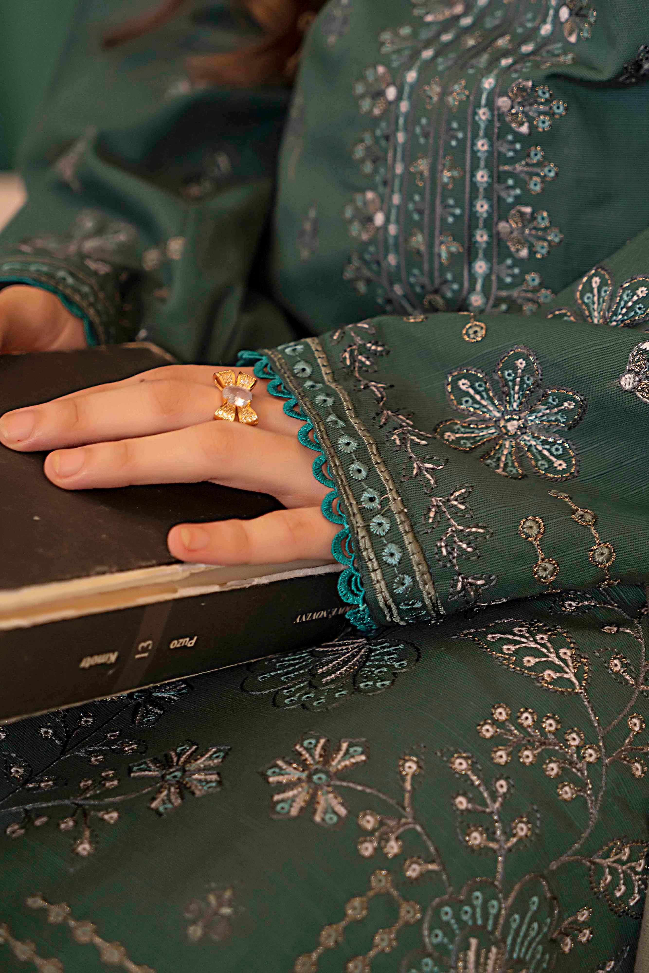 Deep Green- 3 Pc Embroidered Slub Khaddar Suit