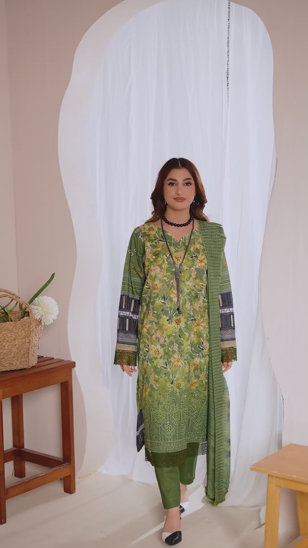 Luxury Green Embroidered Lawn Set